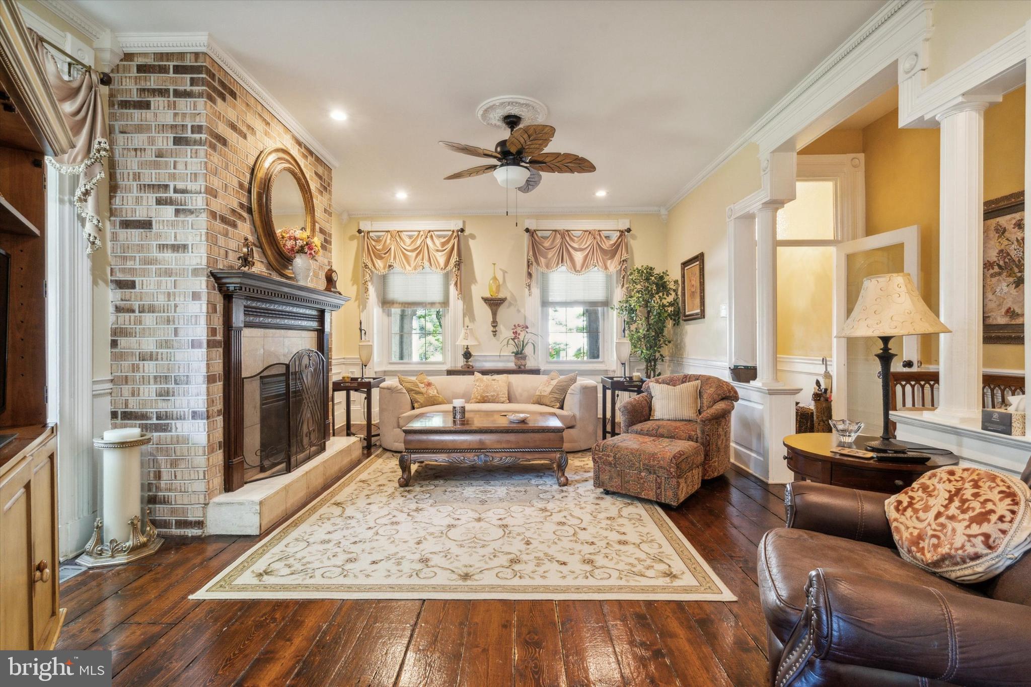 375 GREEN LANE