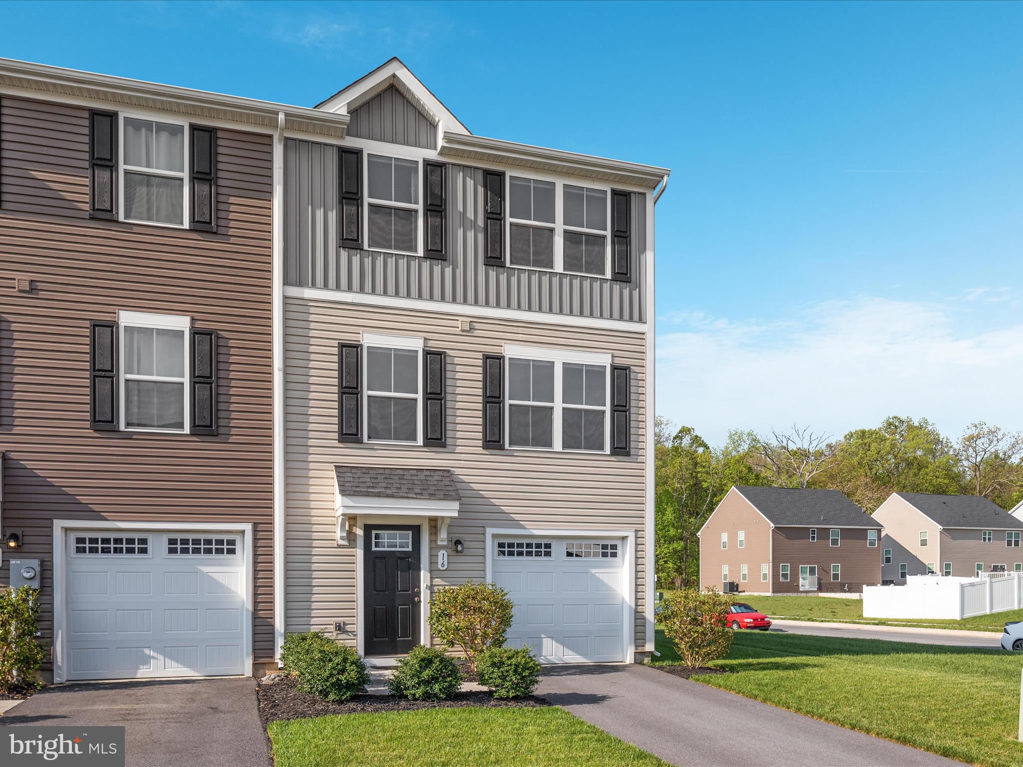 THE LAKES AT MARTINSBURG - Residential