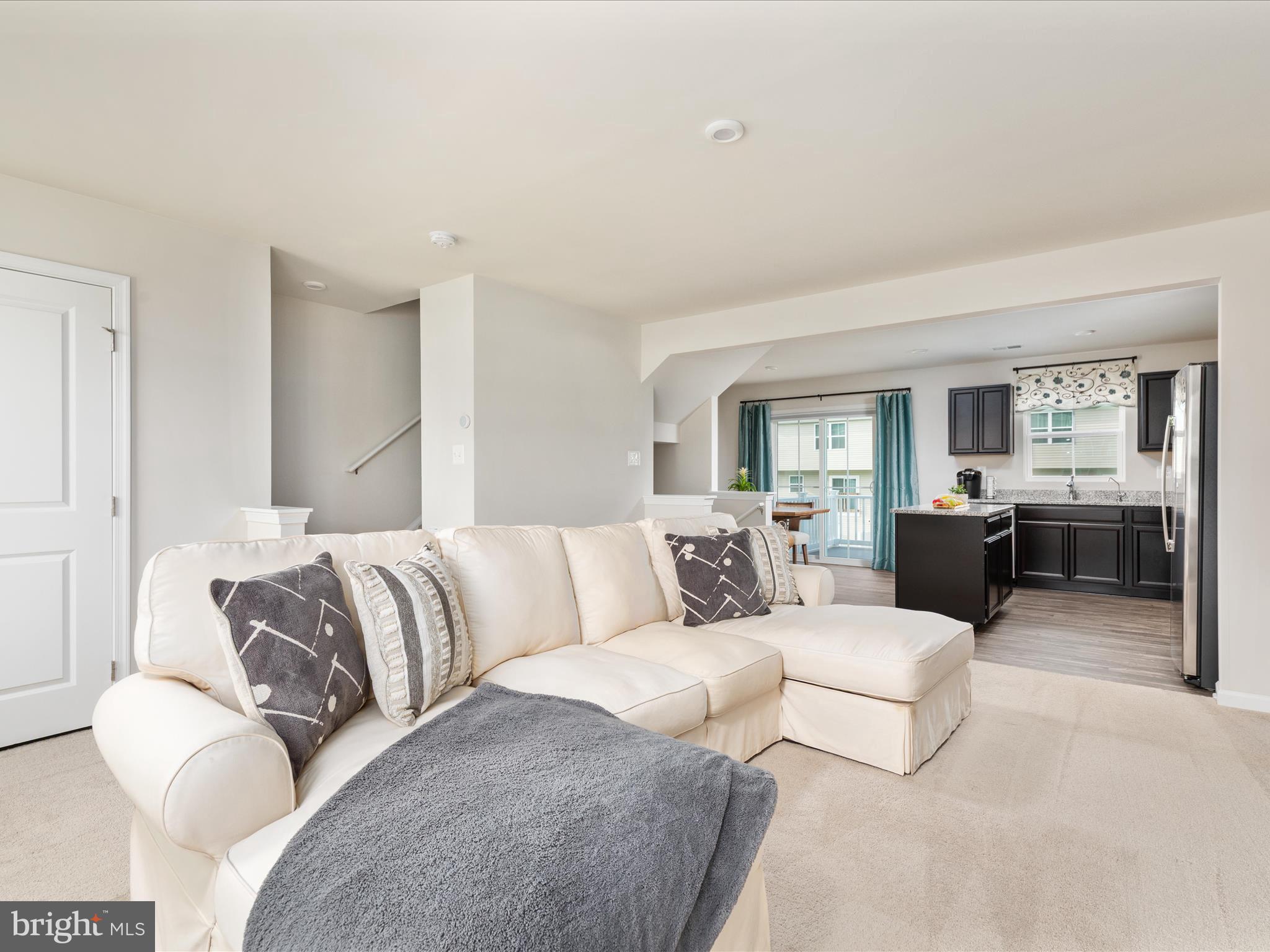 THE LAKES AT MARTINSBURG - Residential