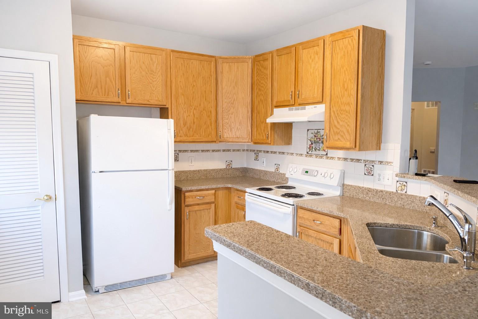 THE VILLAGE AT WAUGH CHAPEL - Residential Lease