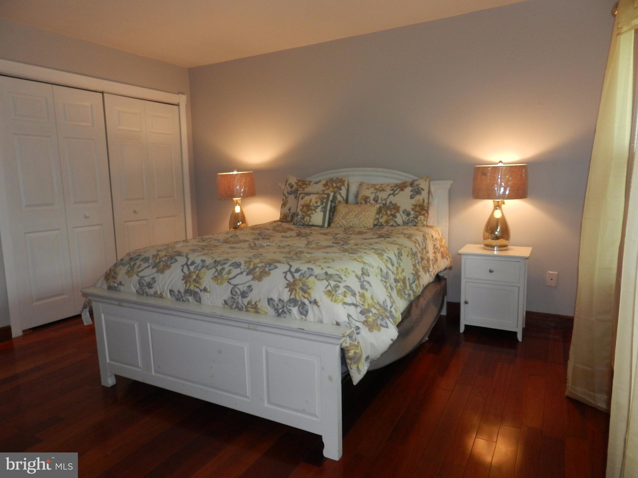 PARKWOOD - Residential