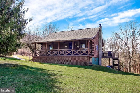 Photo of 11584 Cross Roads Avenue, FELTON, PA 17322 (MLS # PAYK2113862)