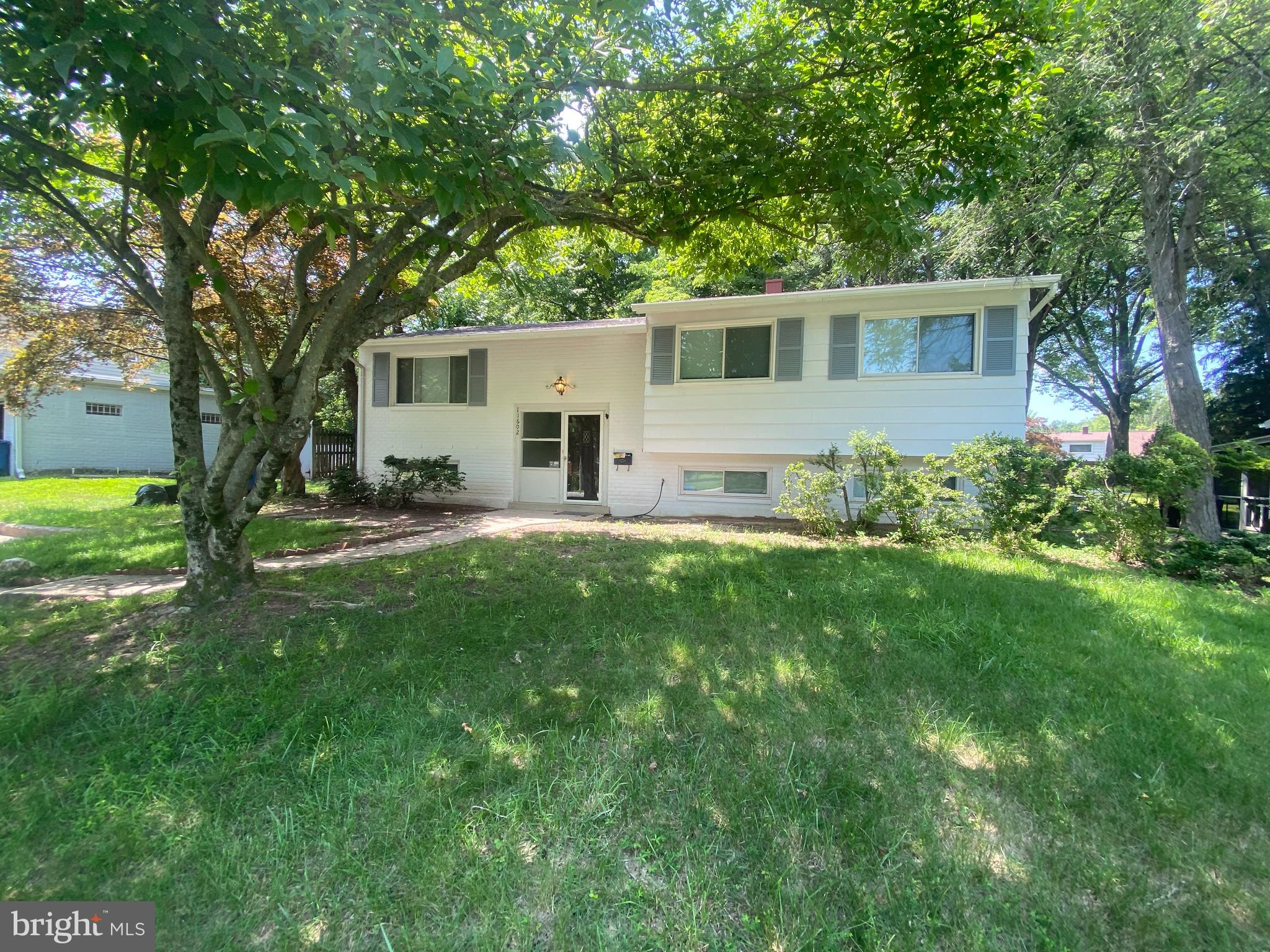 KEMP MILL ESTATES - Residential Lease