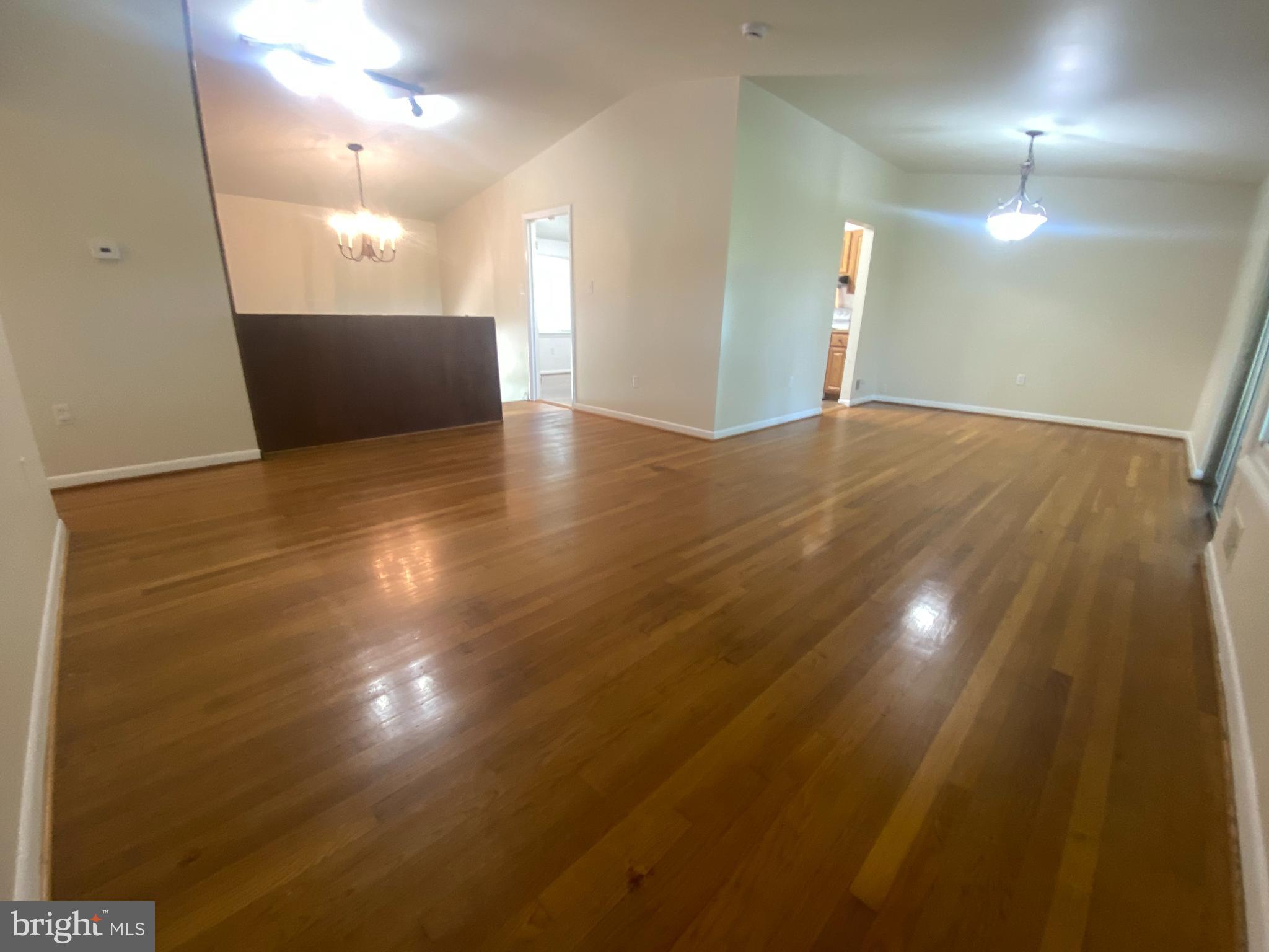 KEMP MILL ESTATES - Residential Lease