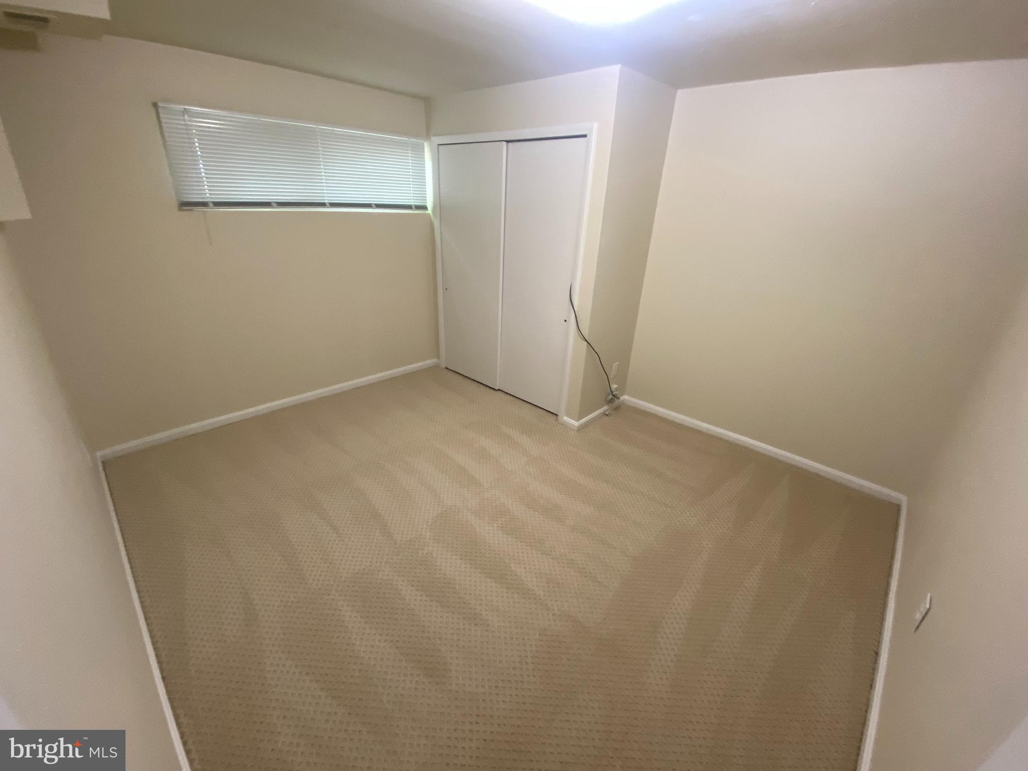 KEMP MILL ESTATES - Residential Lease