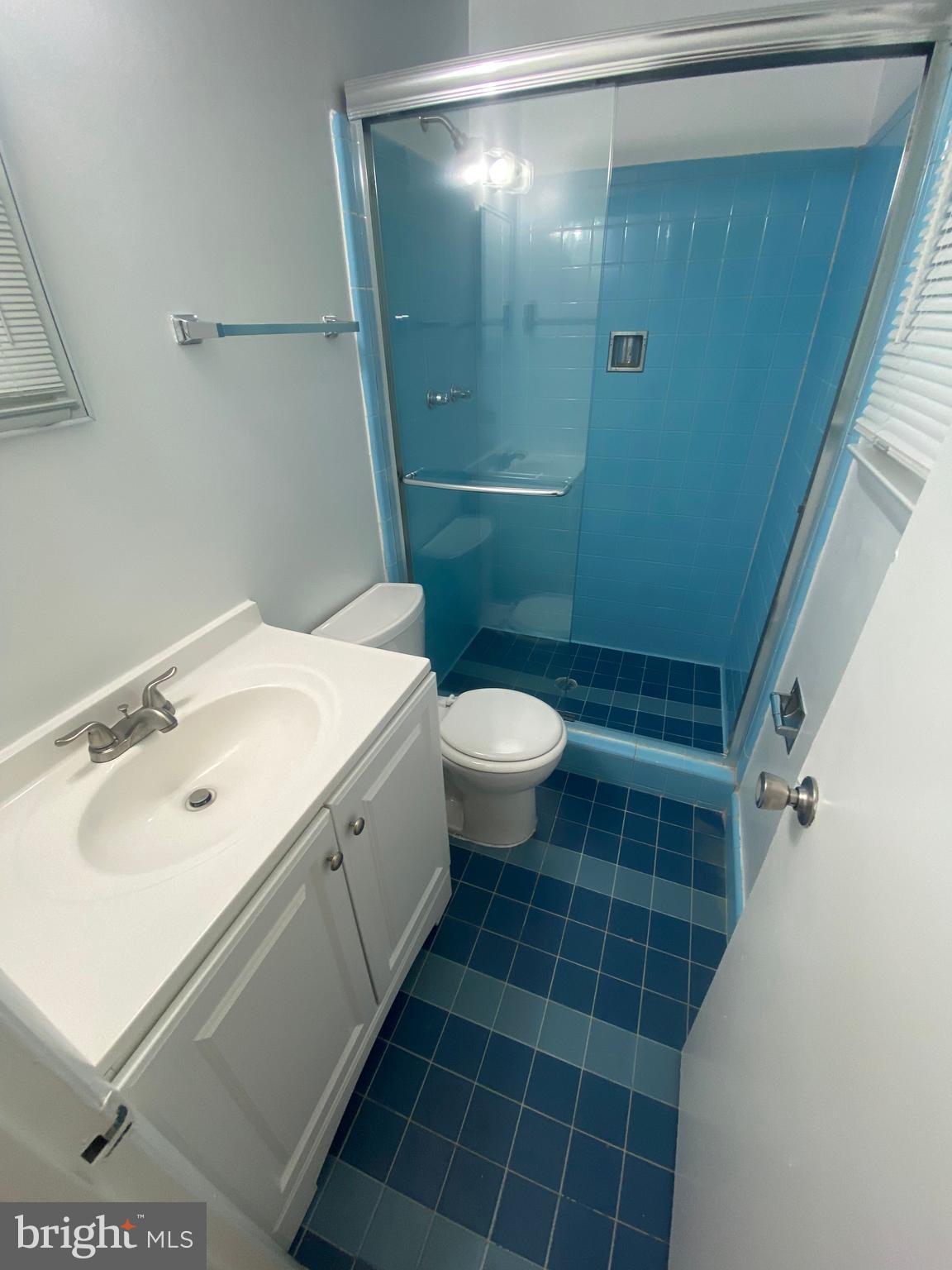 KEMP MILL ESTATES - Residential Lease