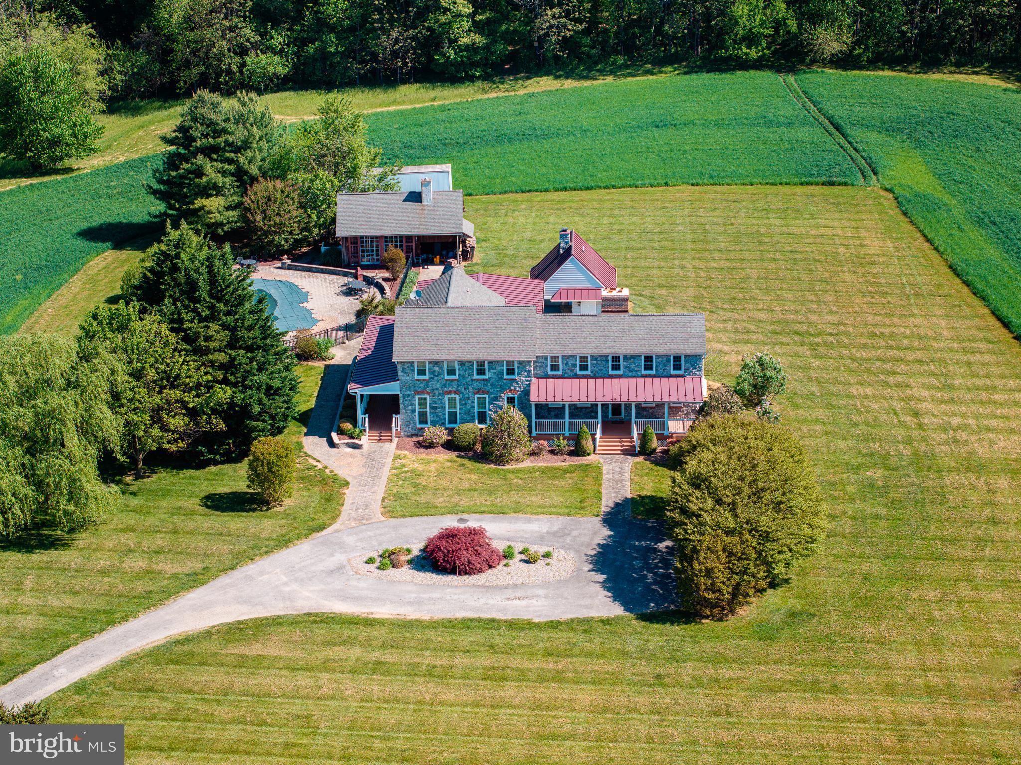 LINDEN MANOR - Residential