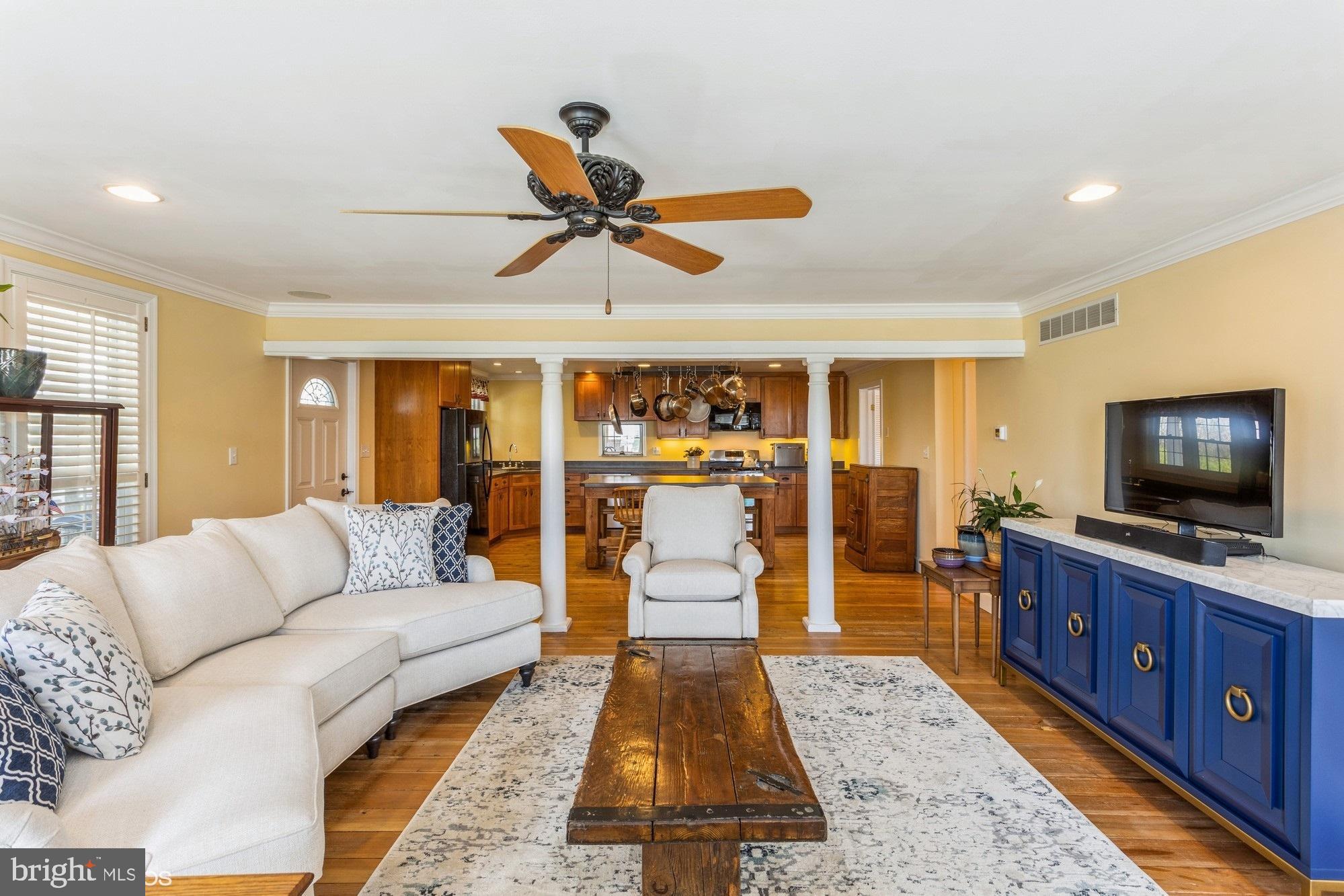 LINDEN MANOR - Residential