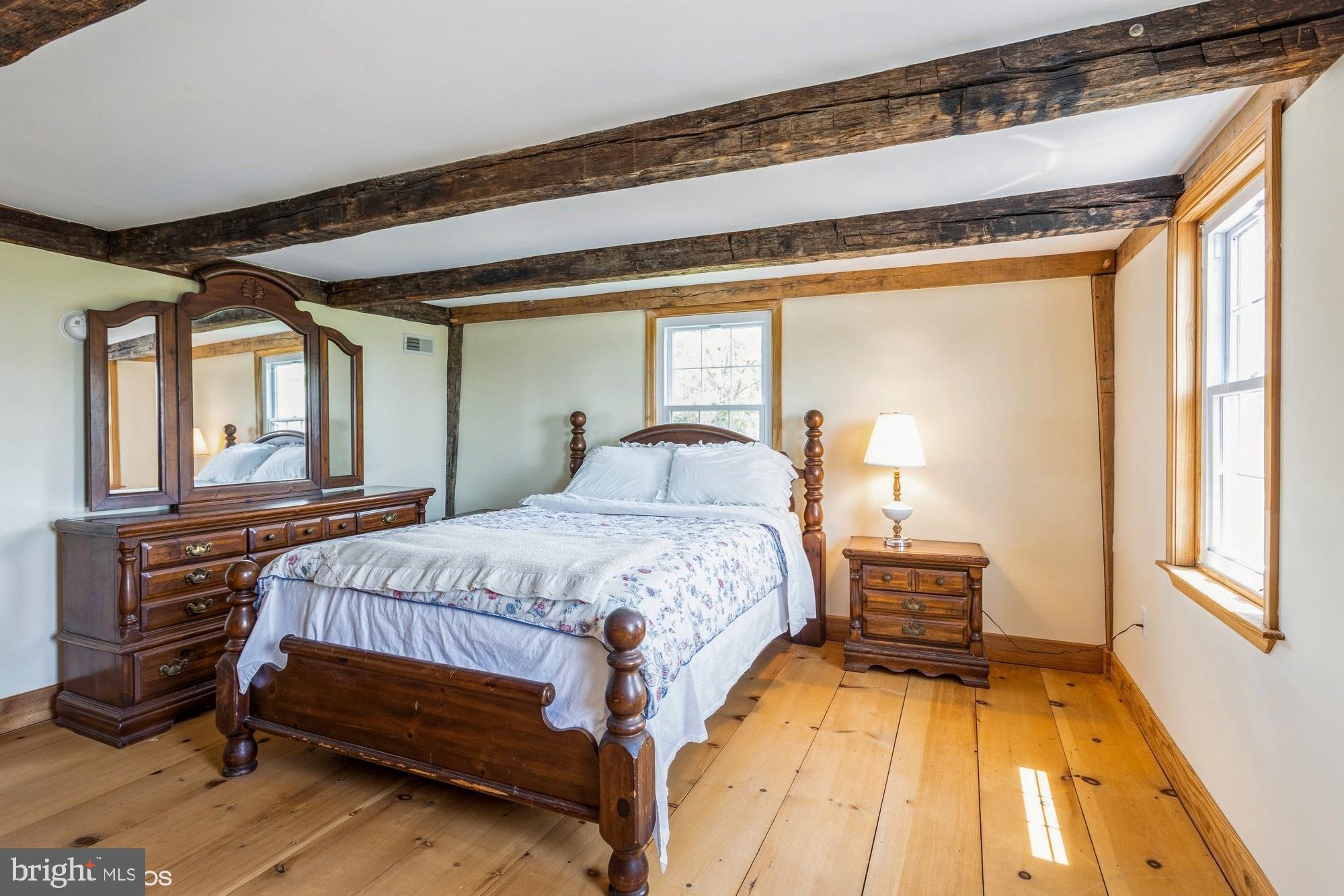 LINDEN MANOR - Residential