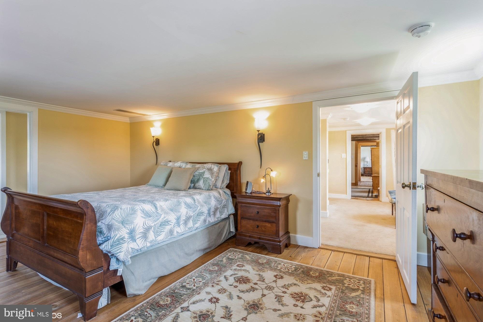 LINDEN MANOR - Residential