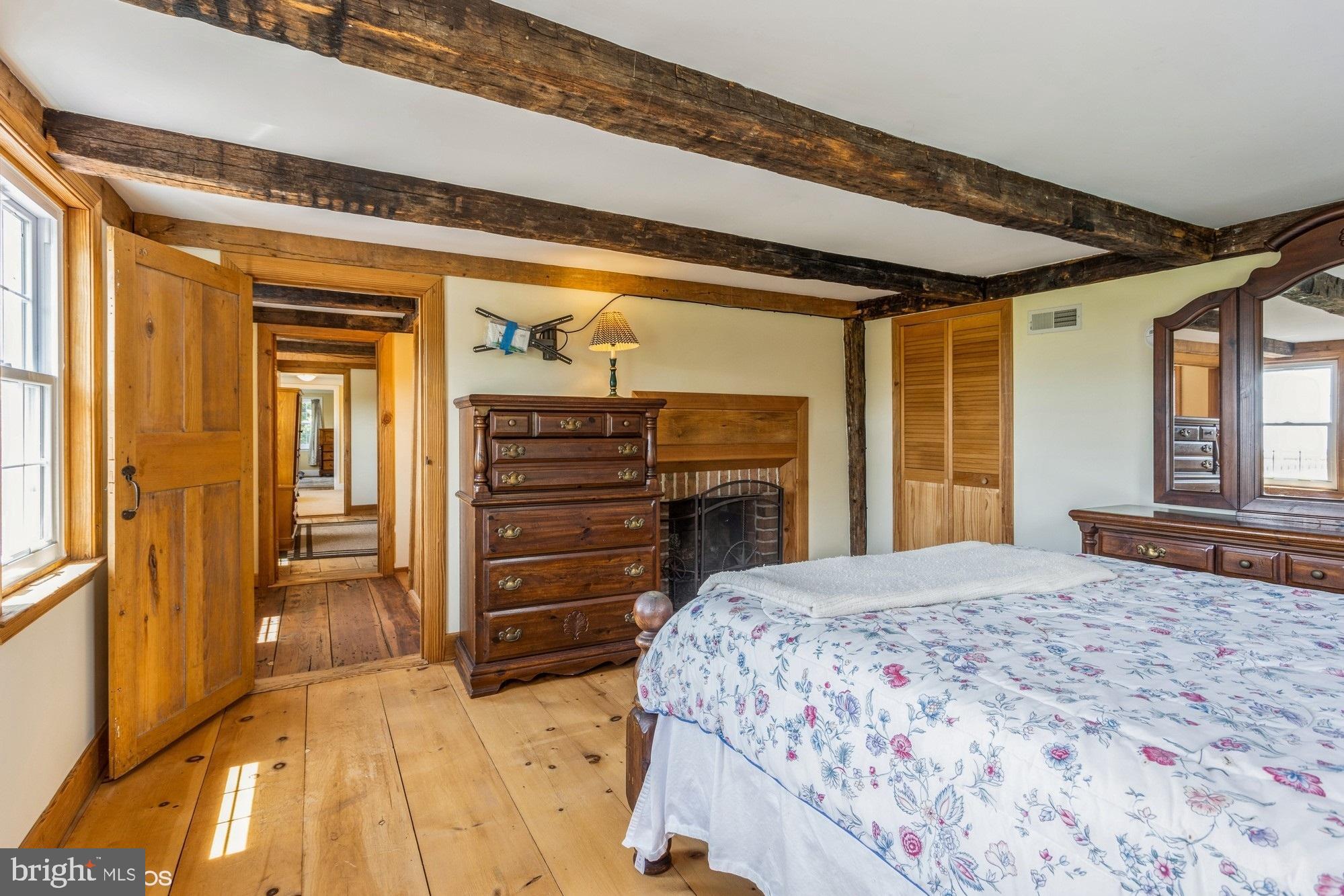 LINDEN MANOR - Residential