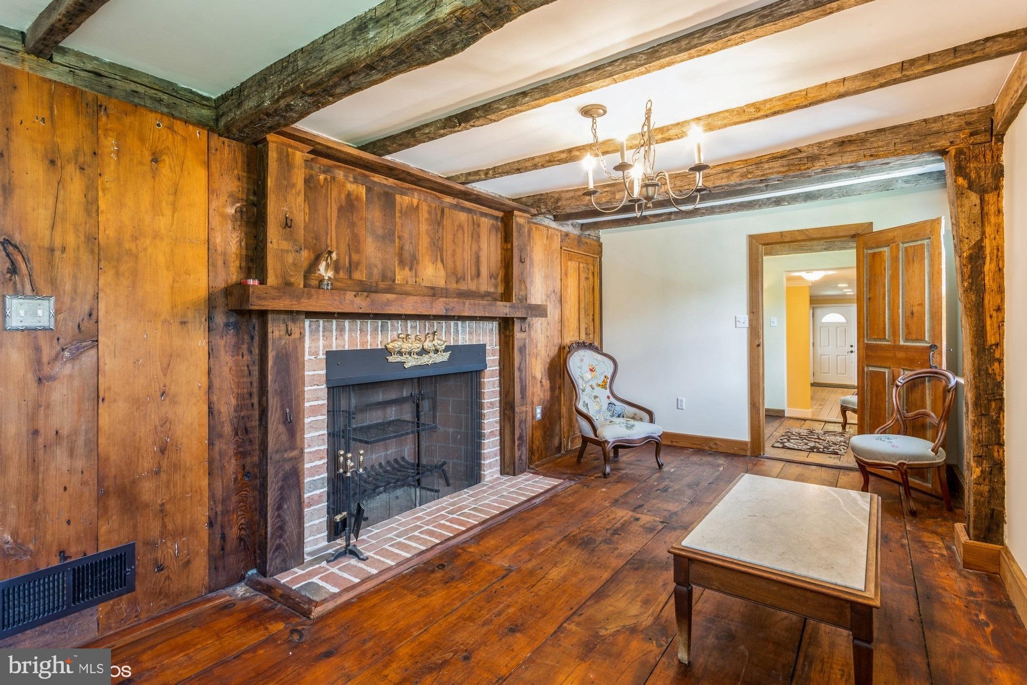 LINDEN MANOR - Residential