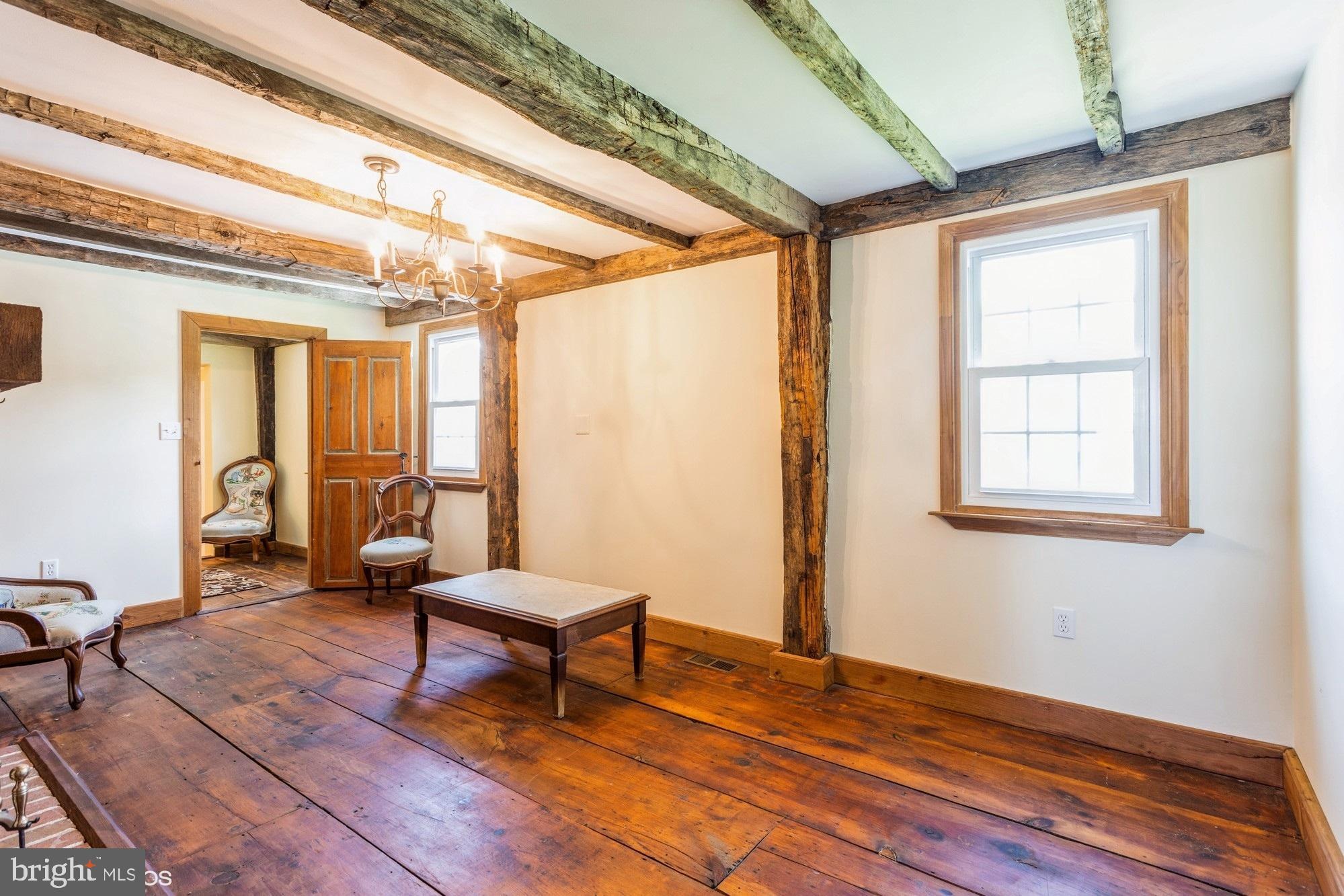 LINDEN MANOR - Residential