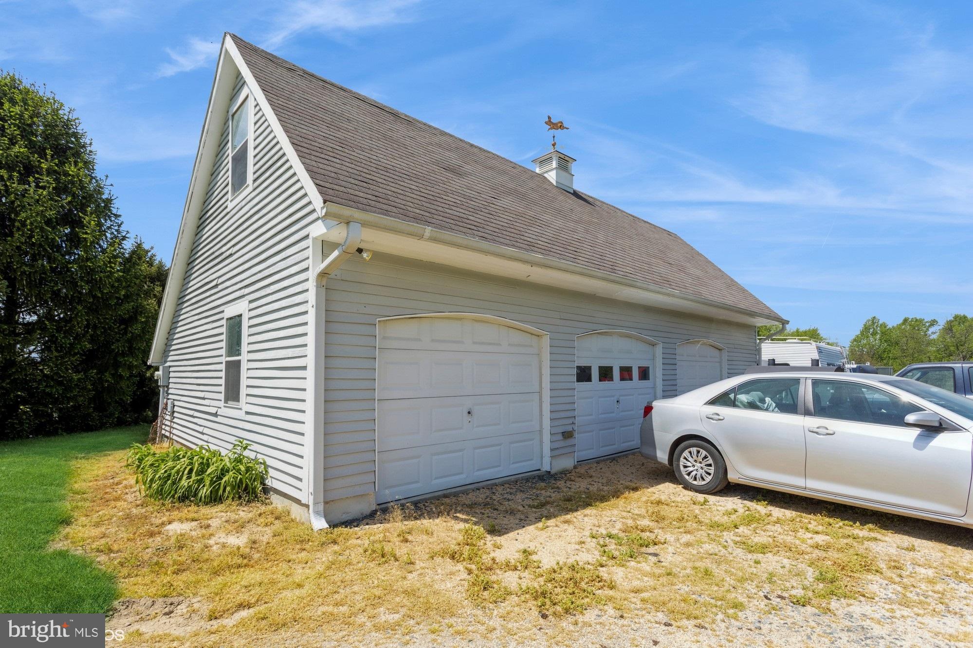 LINDEN MANOR - Residential