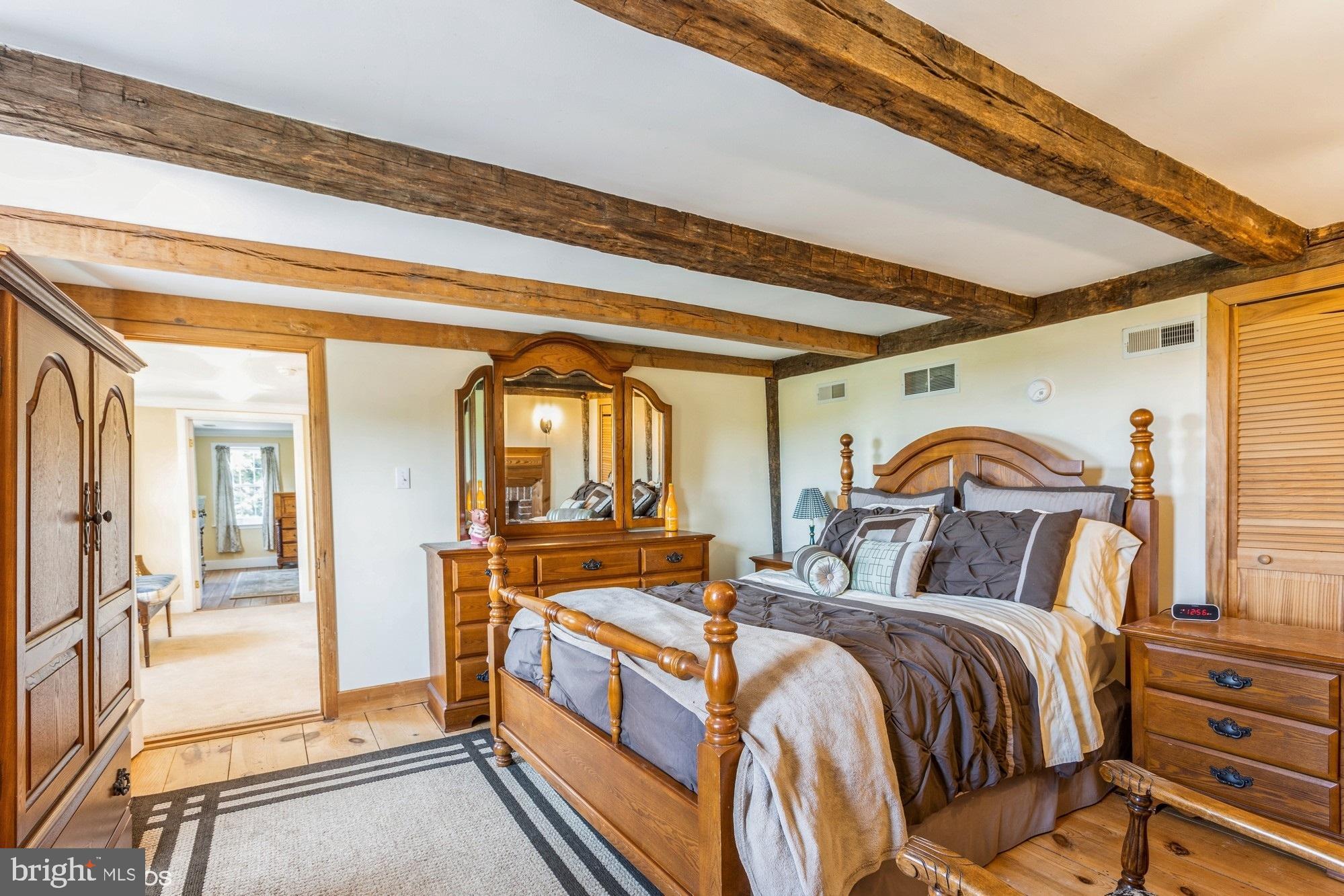 LINDEN MANOR - Residential