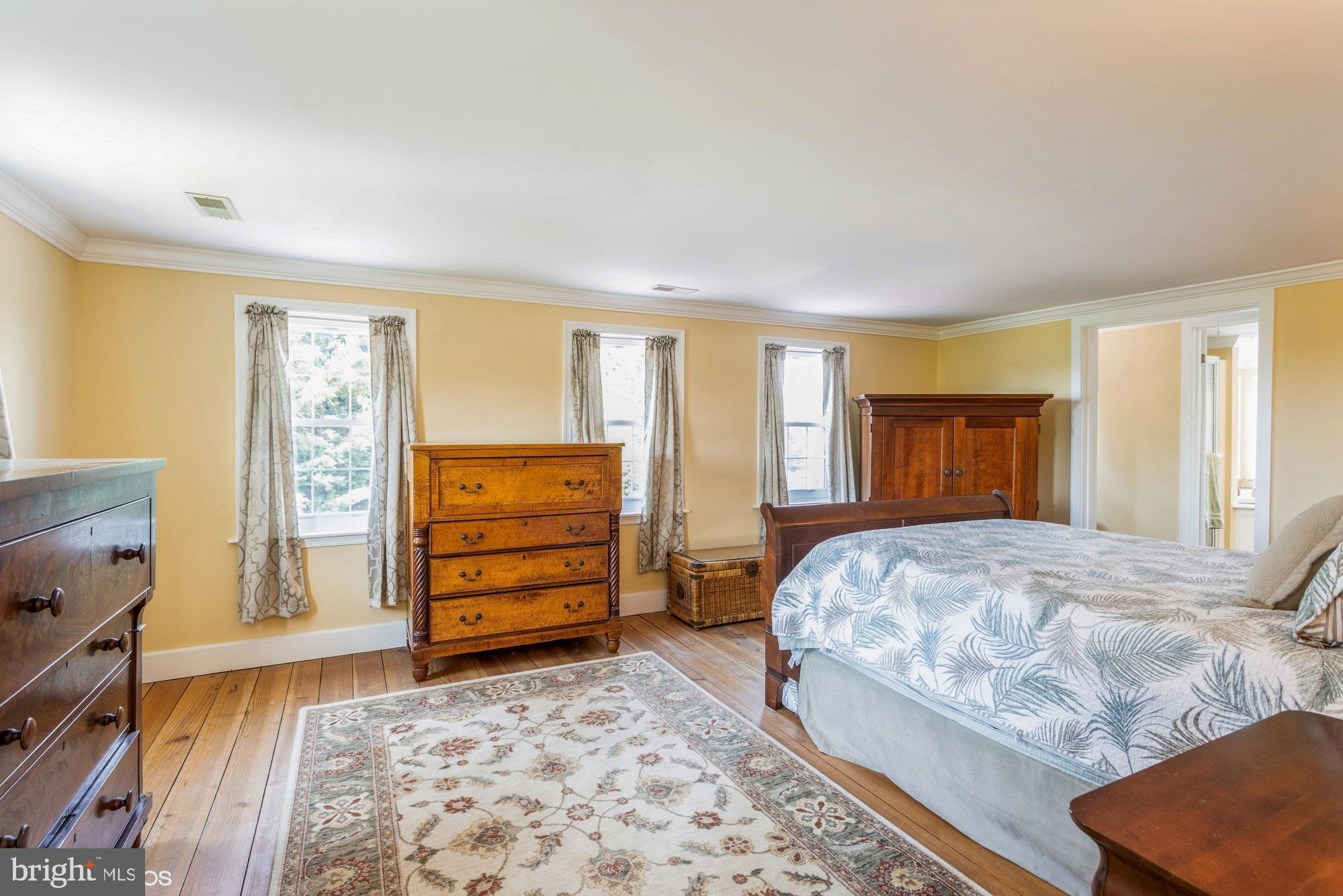 LINDEN MANOR - Residential