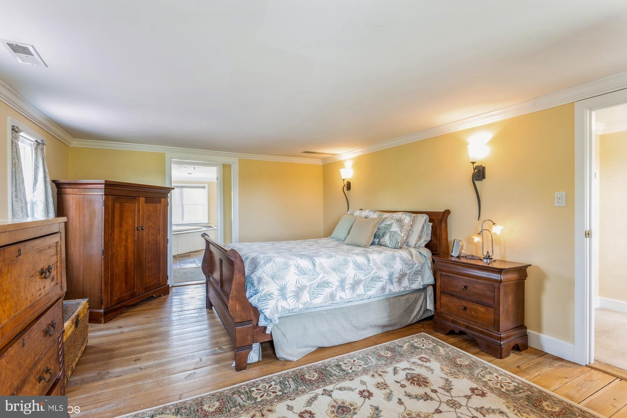 LINDEN MANOR - Residential