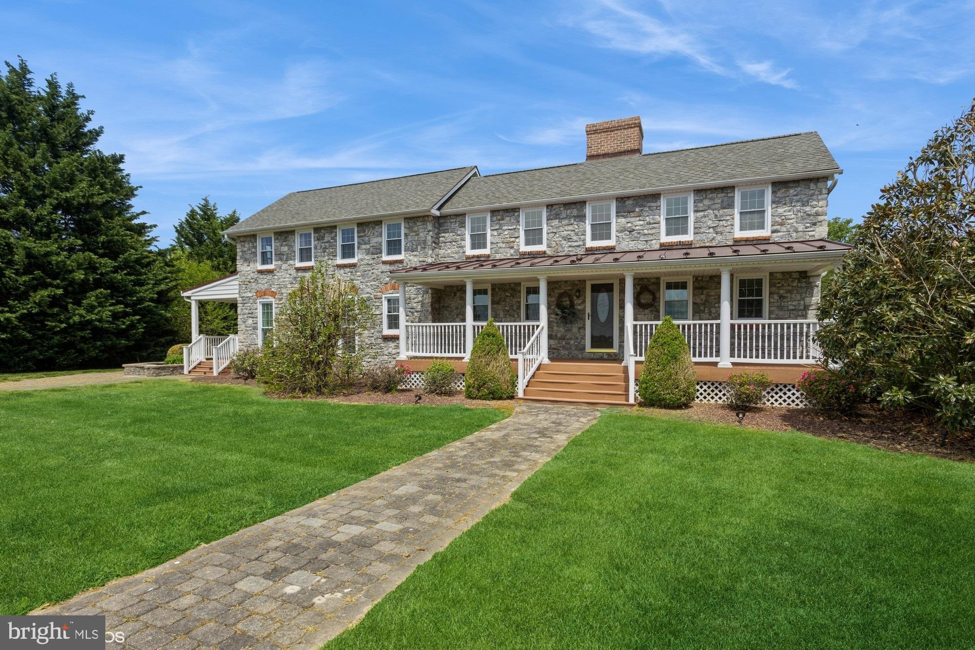 LINDEN MANOR - Residential