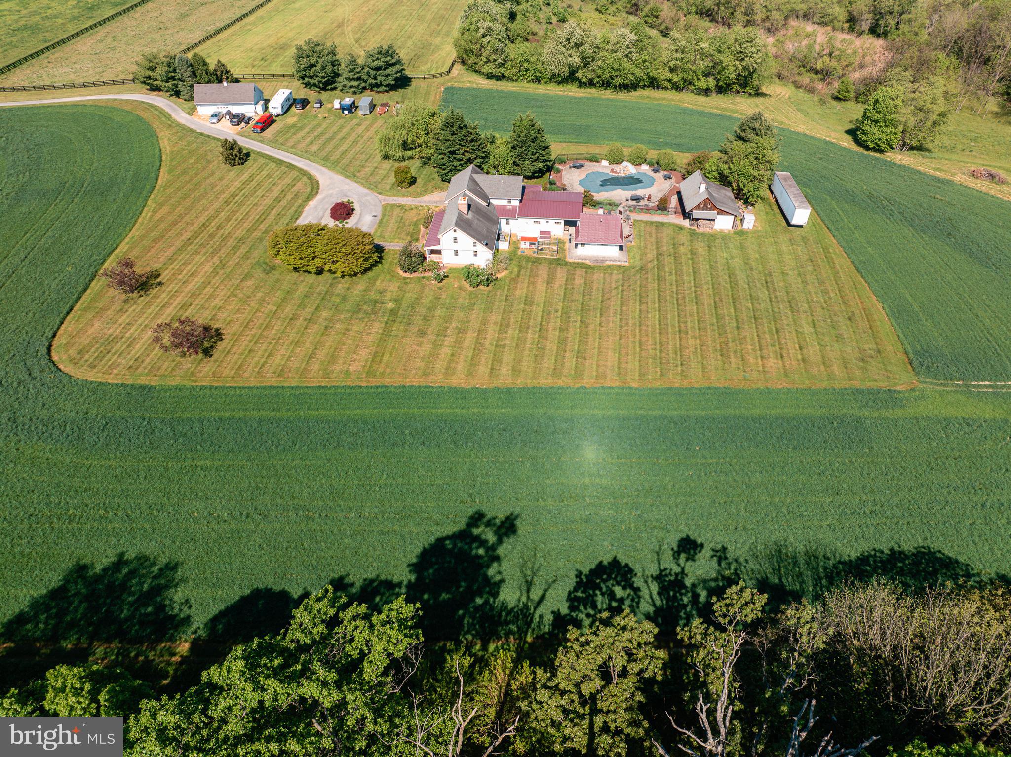LINDEN MANOR - Residential