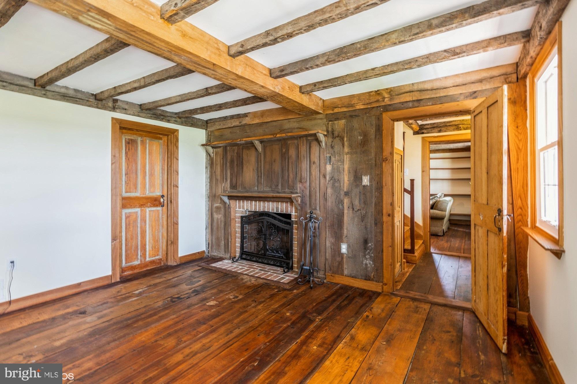 LINDEN MANOR - Residential