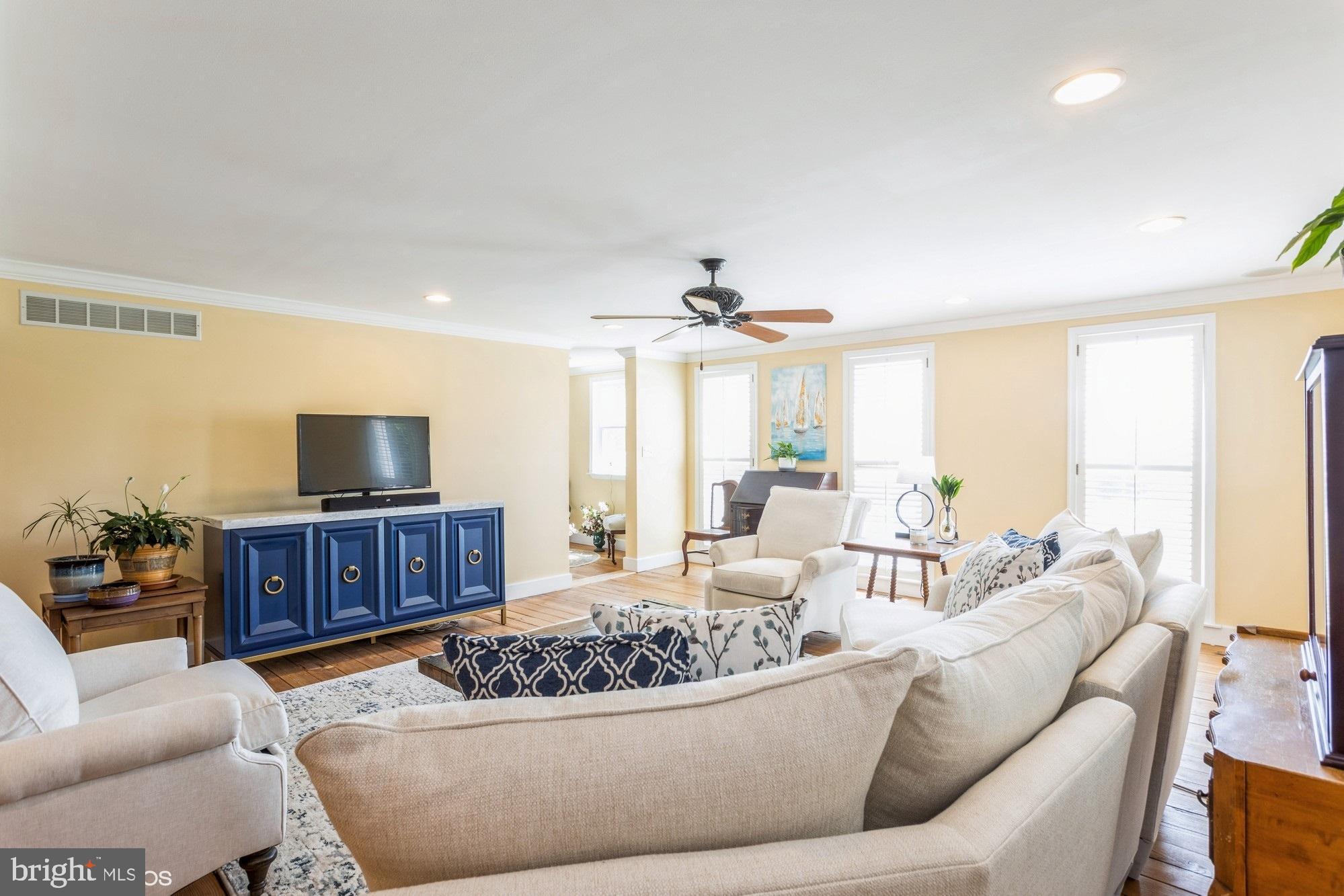 LINDEN MANOR - Residential