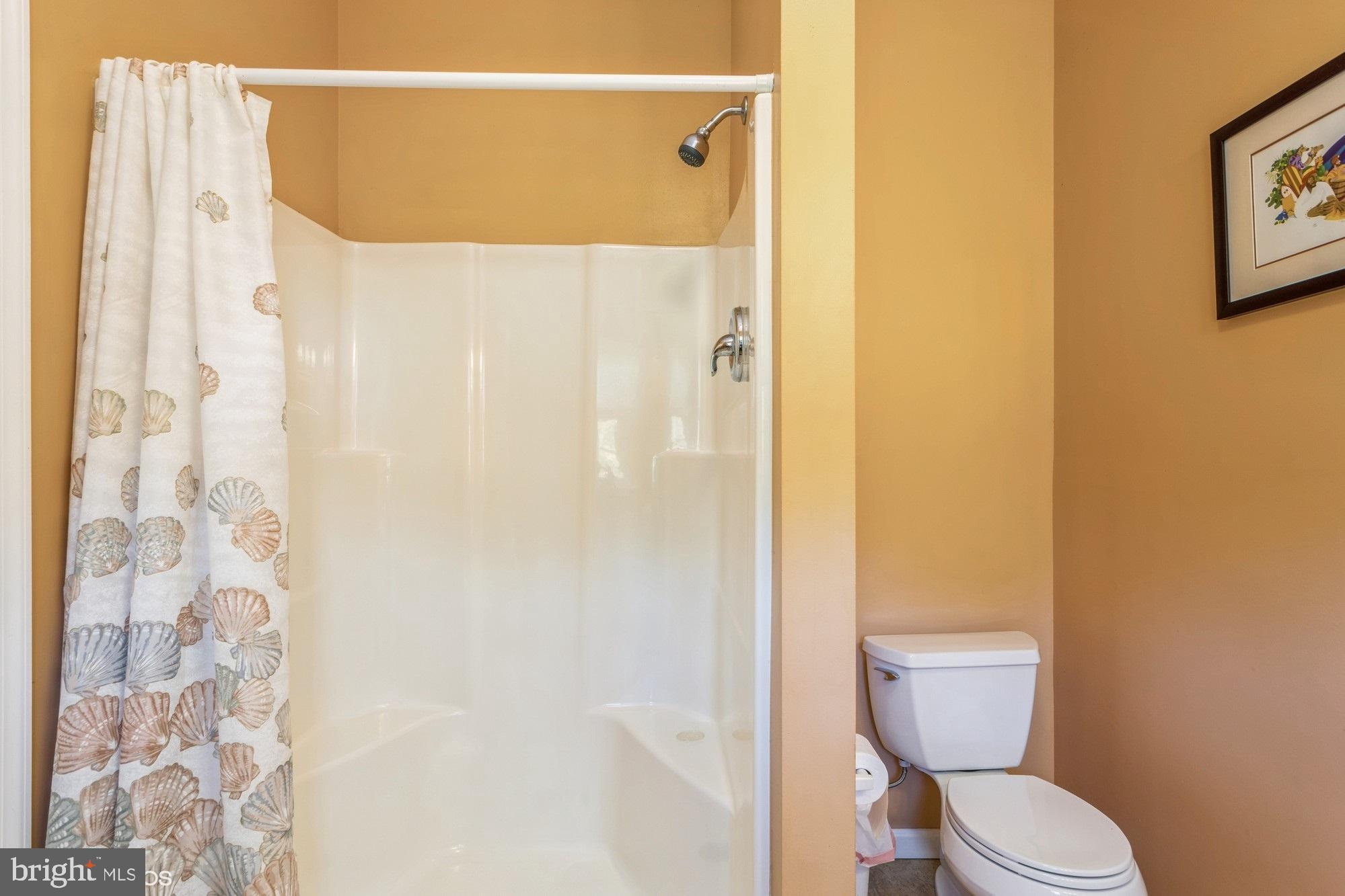 LINDEN MANOR - Residential