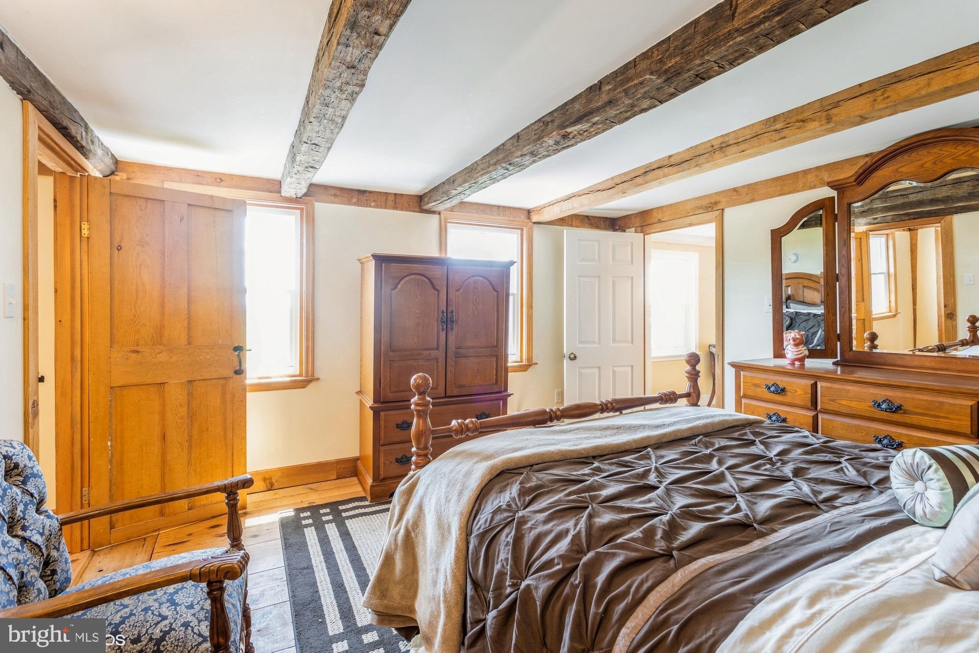 LINDEN MANOR - Residential