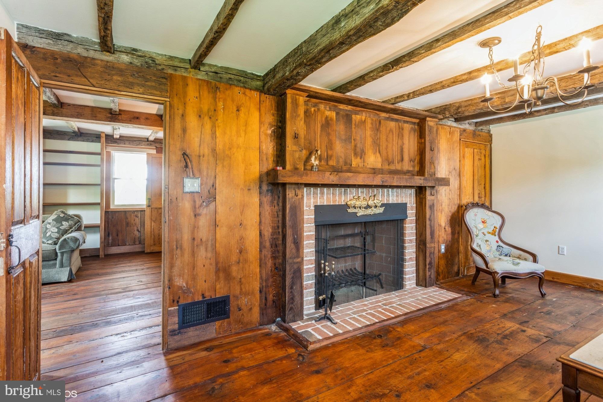 LINDEN MANOR - Residential