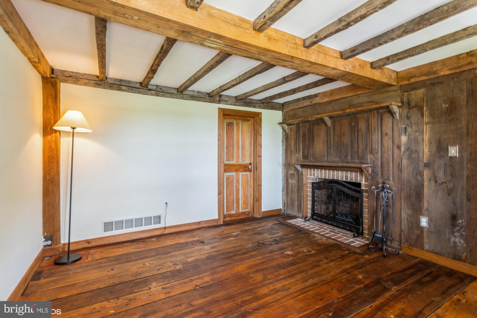 LINDEN MANOR - Residential