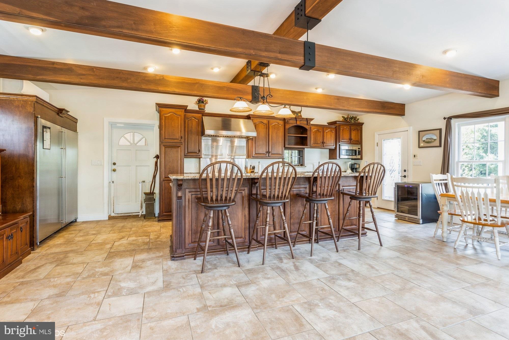 LINDEN MANOR - Residential