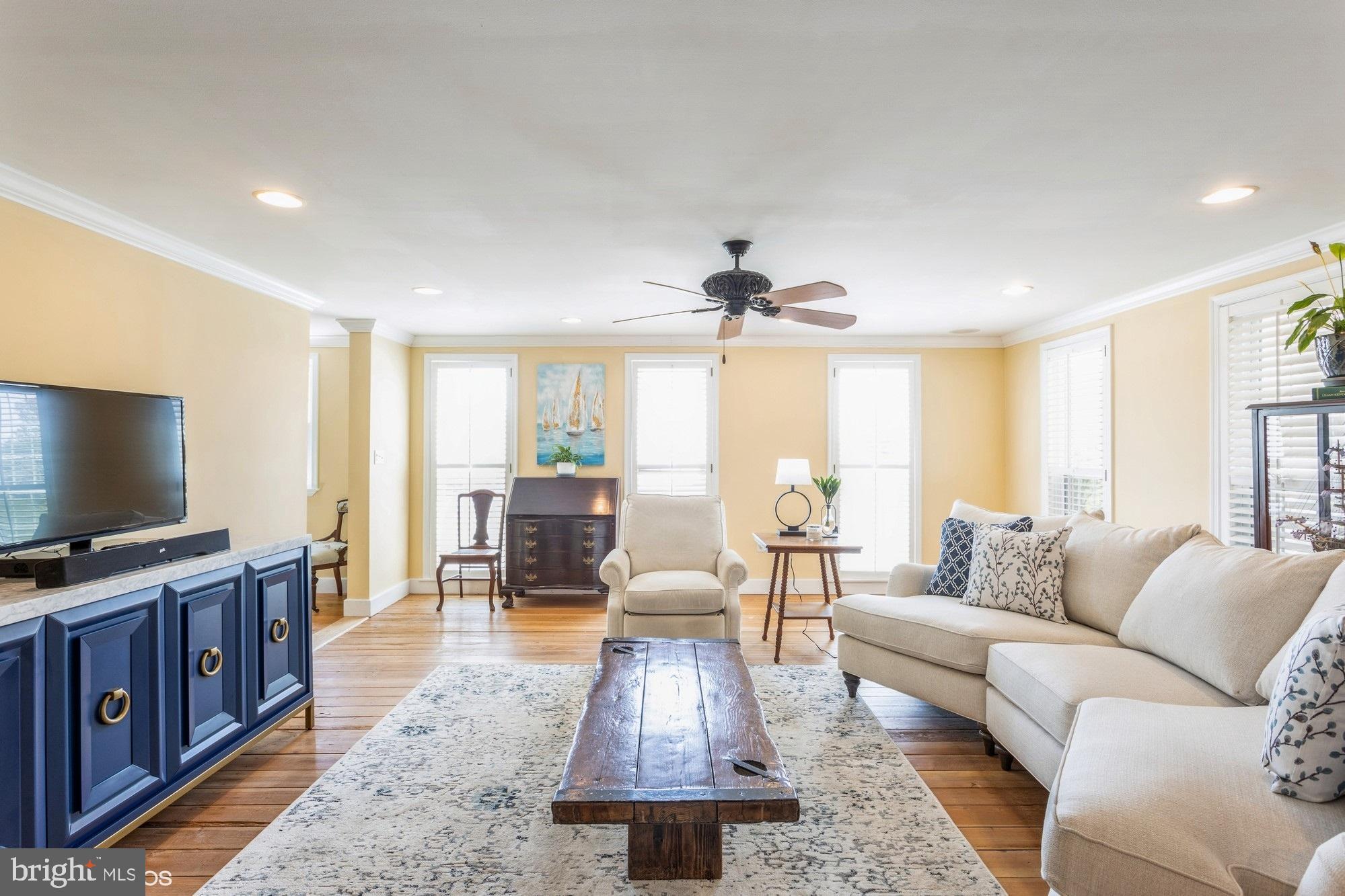 LINDEN MANOR - Residential