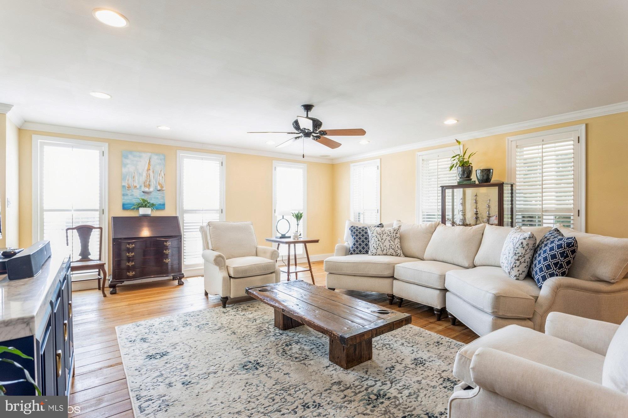 LINDEN MANOR - Residential