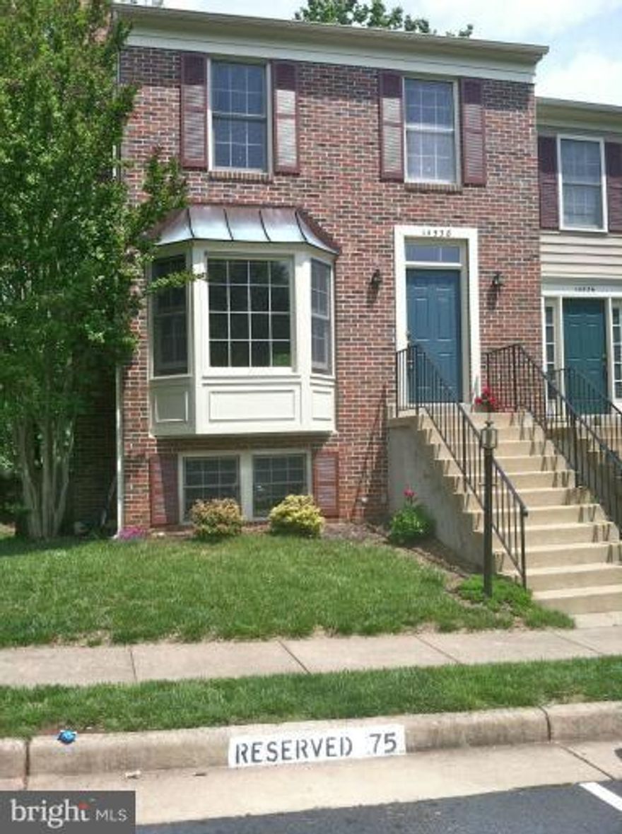 JUST LIKE NEW 4 BEDROOM 3.5 BATH END UNIT BRICK FRONT TOWN HOME   **HARDWOOD FLOORING** GRANITE COUNTER TOPS**RENOVATED BATHS**CUSTOM DECK & PATIO**LARGE RECREATION ROOM WITH WALK OUT/FENCED BACK YARD**SUNROOM OFF KITCHEN WITH SKYLIGHTS**BAY WINDOW**   AVAILABLE 06/01/14!  HURRY-WON'T LAST LONG-GREAT LOCATION TO EVERYTHING-POOLS TENNIS COURTS-SHOPPING-PARK-MAJOR RDS (66/50/28/TOLL RD & AIRPORT.