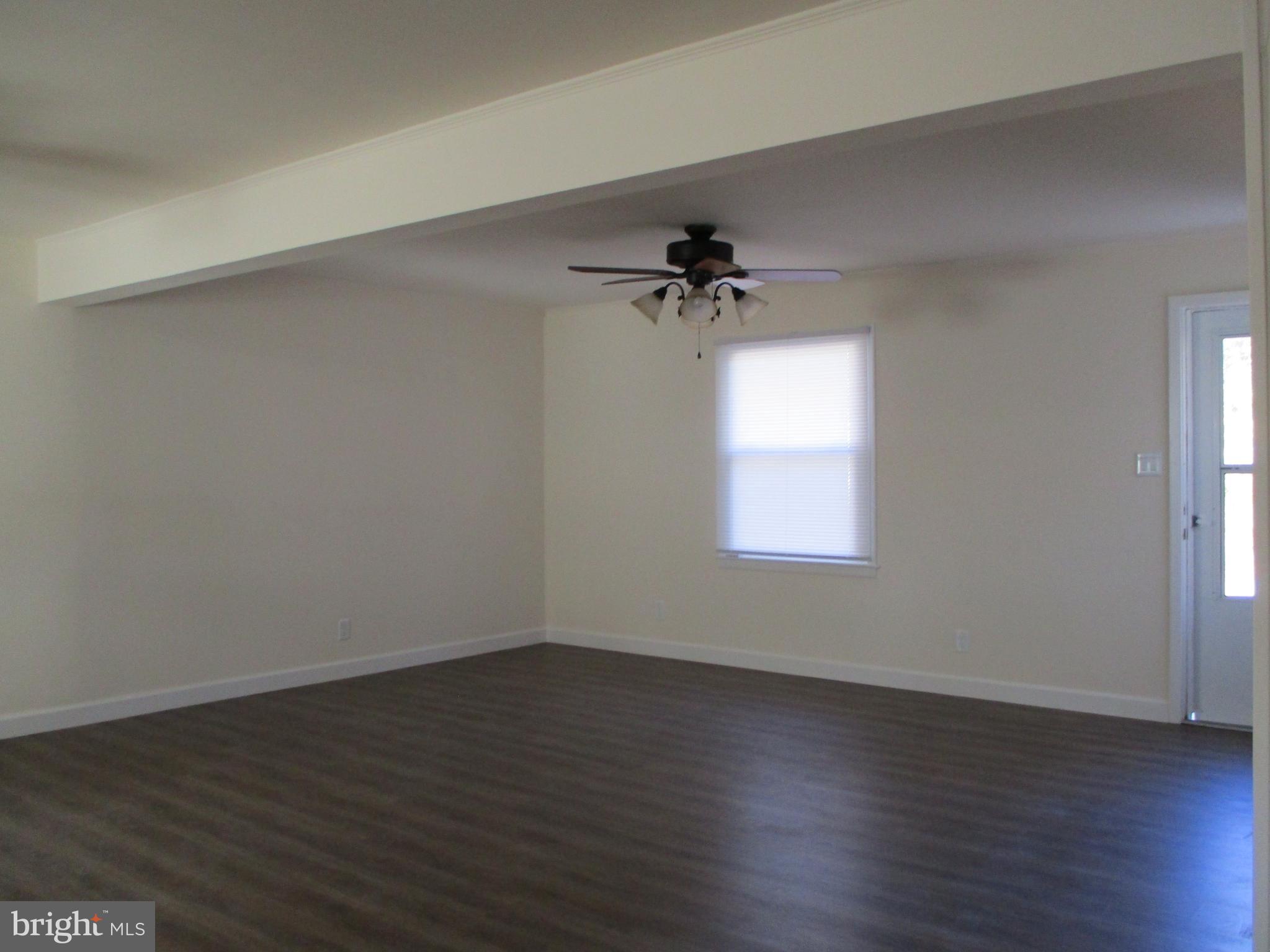 BAREFOOT ACRES - Residential Lease