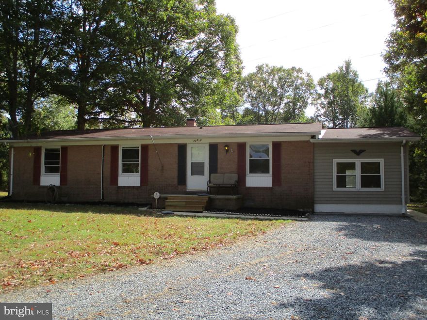 Neat and clean 3 bedroom and 2 bath rambler on a cul-de-sac lot.  Rent includes water and sewer.  All electric heat and ac.  Pets are a case by case. Credit must be good!!  Living room plus a  family room. Open floor plan.  Very nice.