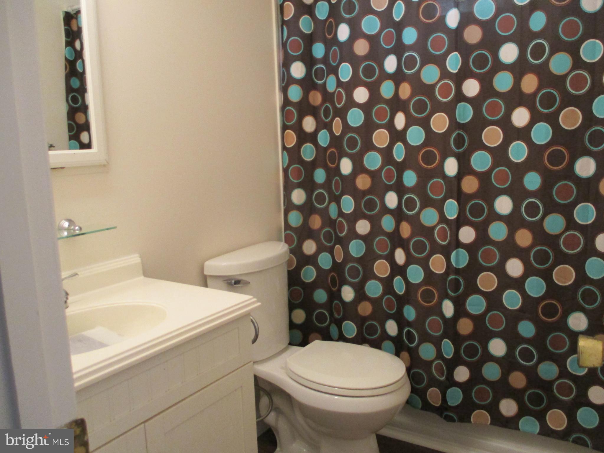 BAREFOOT ACRES - Residential Lease