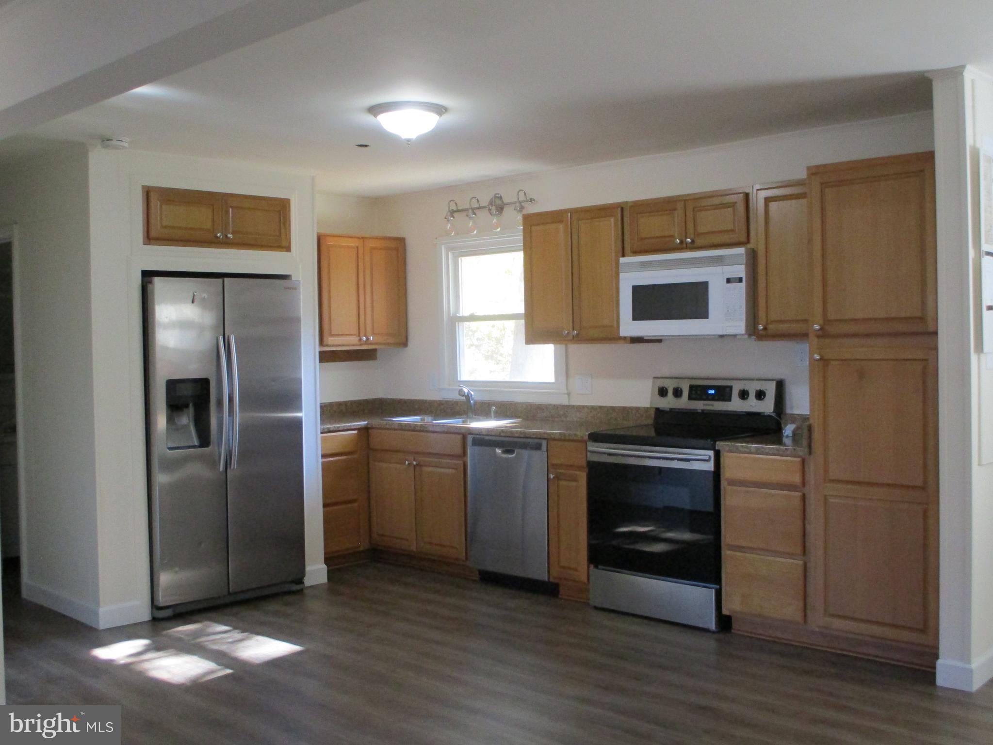 BAREFOOT ACRES - Residential Lease