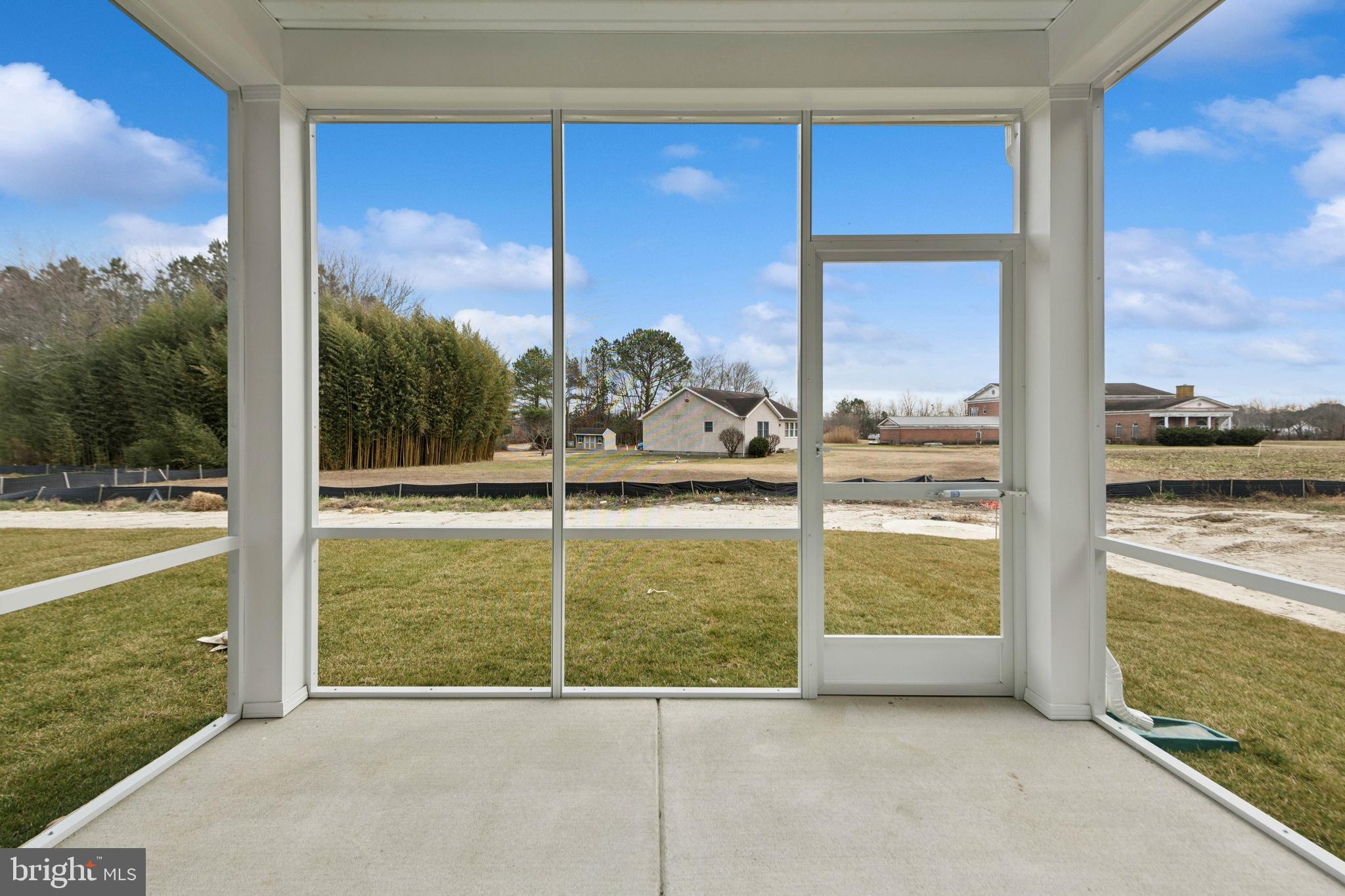 BAY KNOLLS - Residential