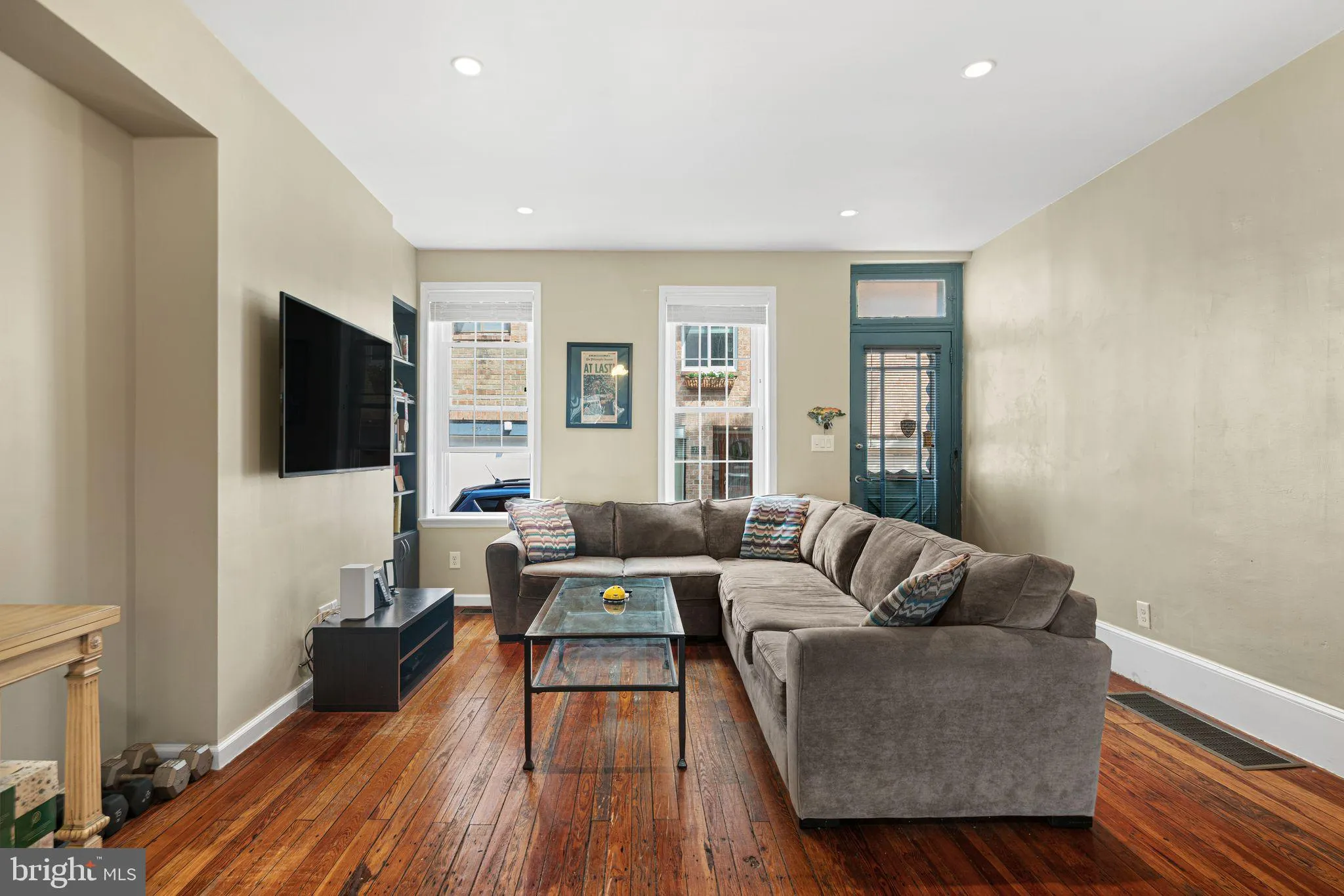 Philadelphia, Pennsylvania 19130, United States, 2 Bedrooms Bedrooms, ,1 BathroomBathrooms,Residential,Contingent,129905