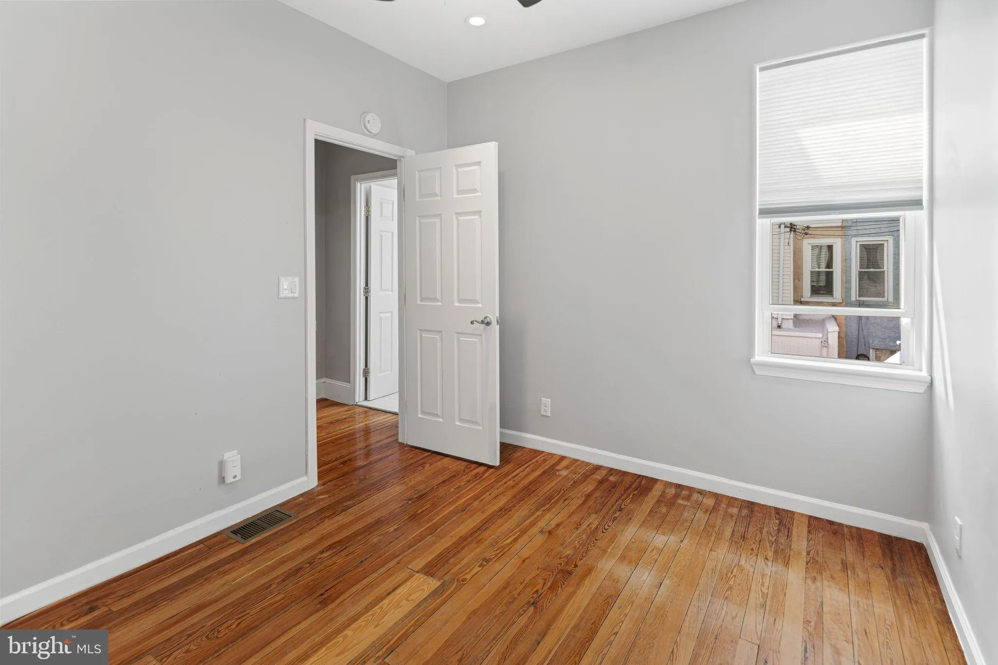 Philadelphia, Pennsylvania 19130, United States, 2 Bedrooms Bedrooms, ,1 BathroomBathrooms,Residential,Contingent,129905