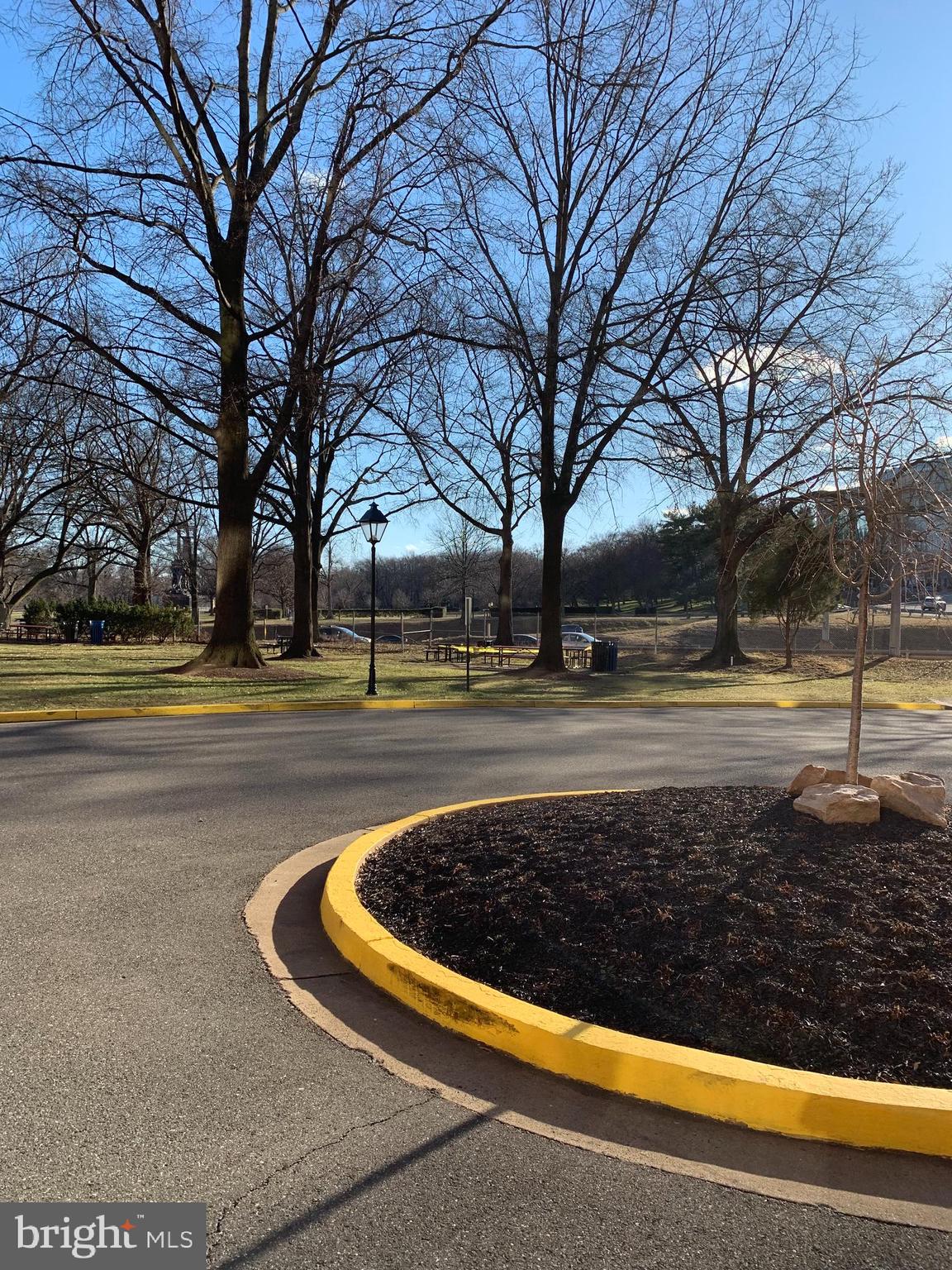 RIVER PLACE WEST - Residential Lease