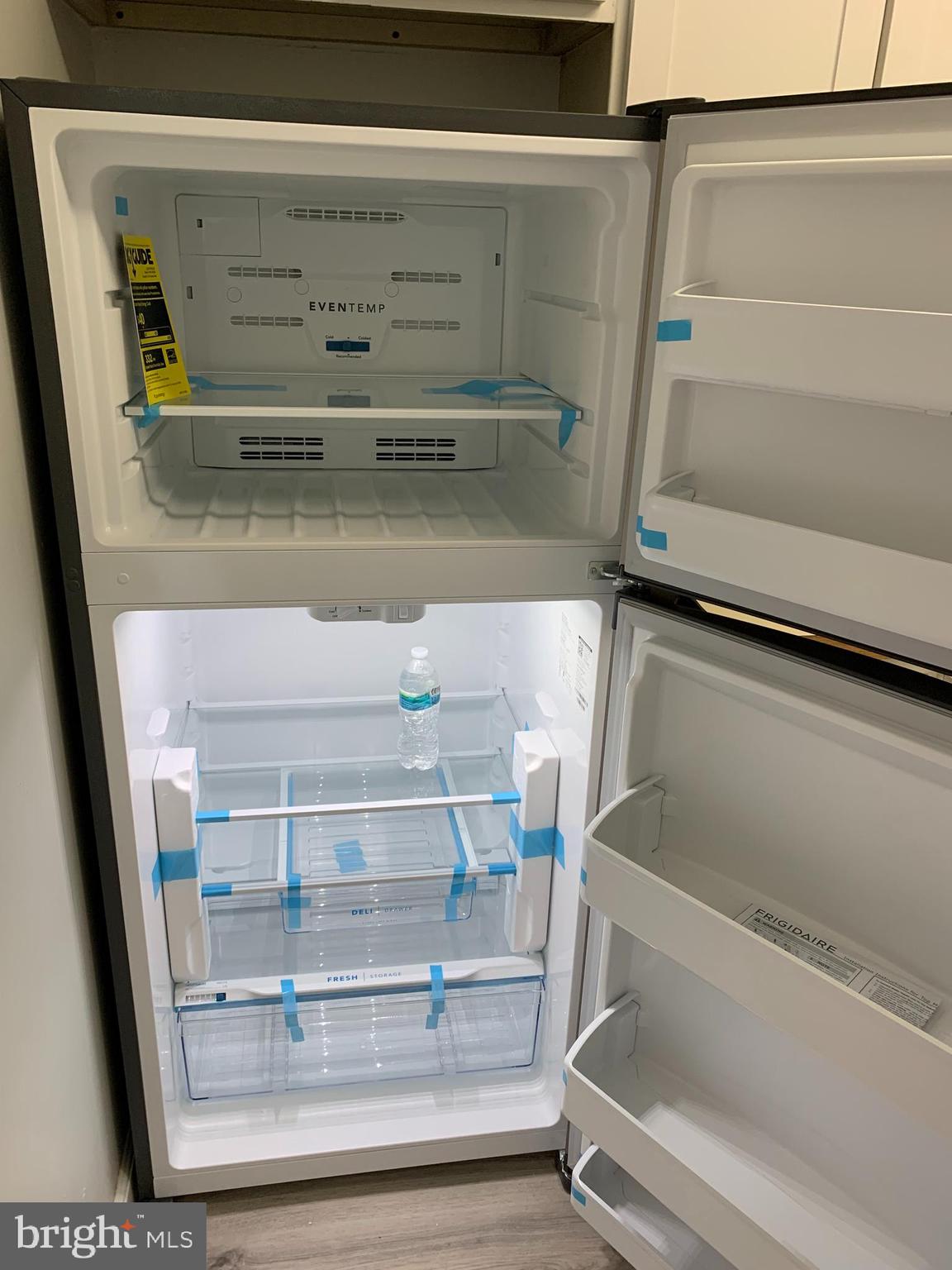 RIVER PLACE WEST - Residential Lease