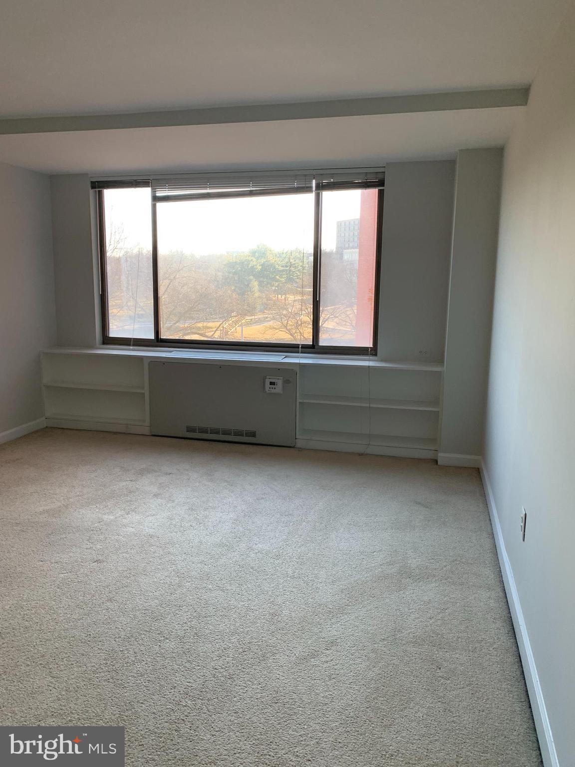 RIVER PLACE WEST - Residential Lease