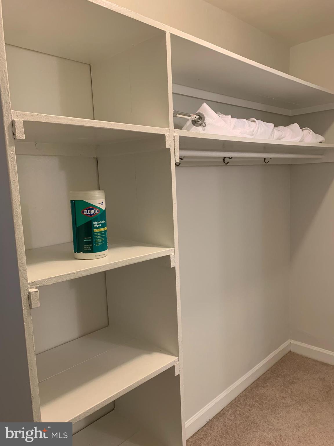 RIVER PLACE WEST - Residential Lease