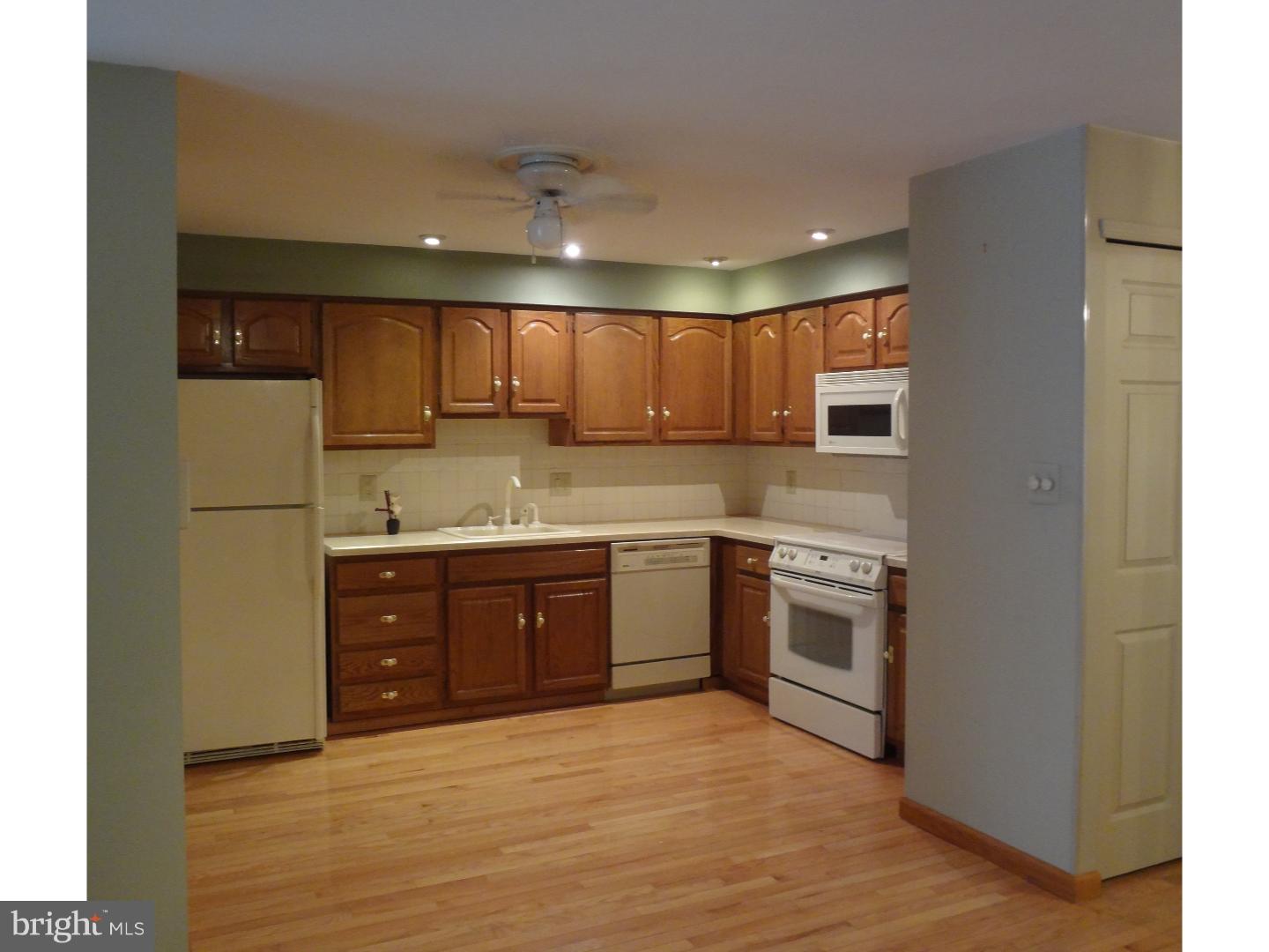 ART MUSEUM AREA - Residential Lease