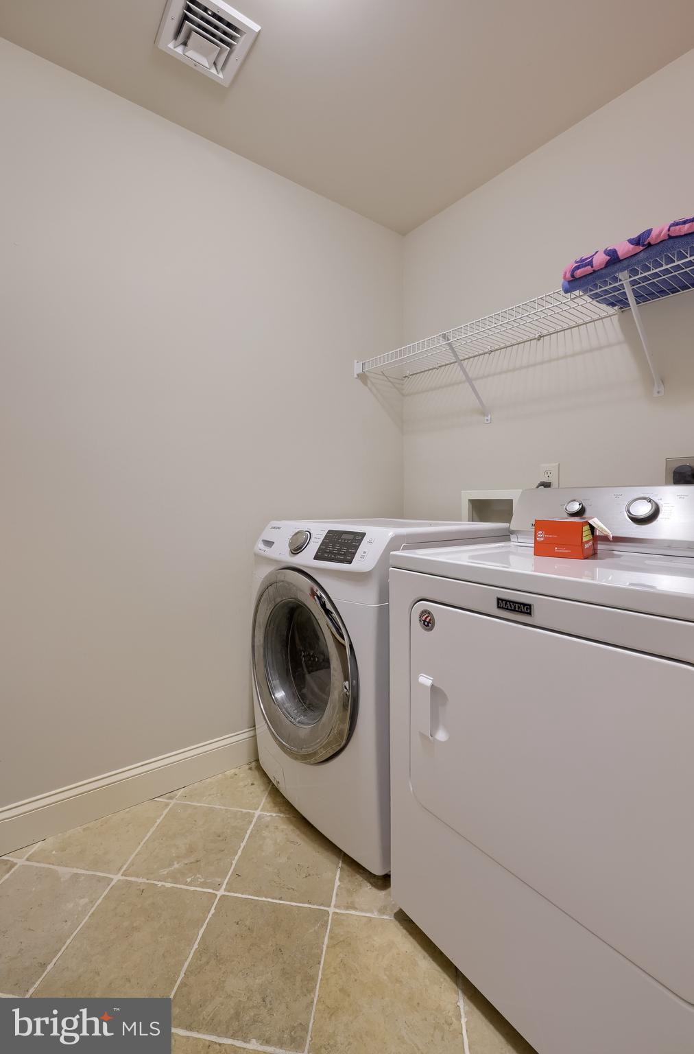 COLONY CHASE - Residential