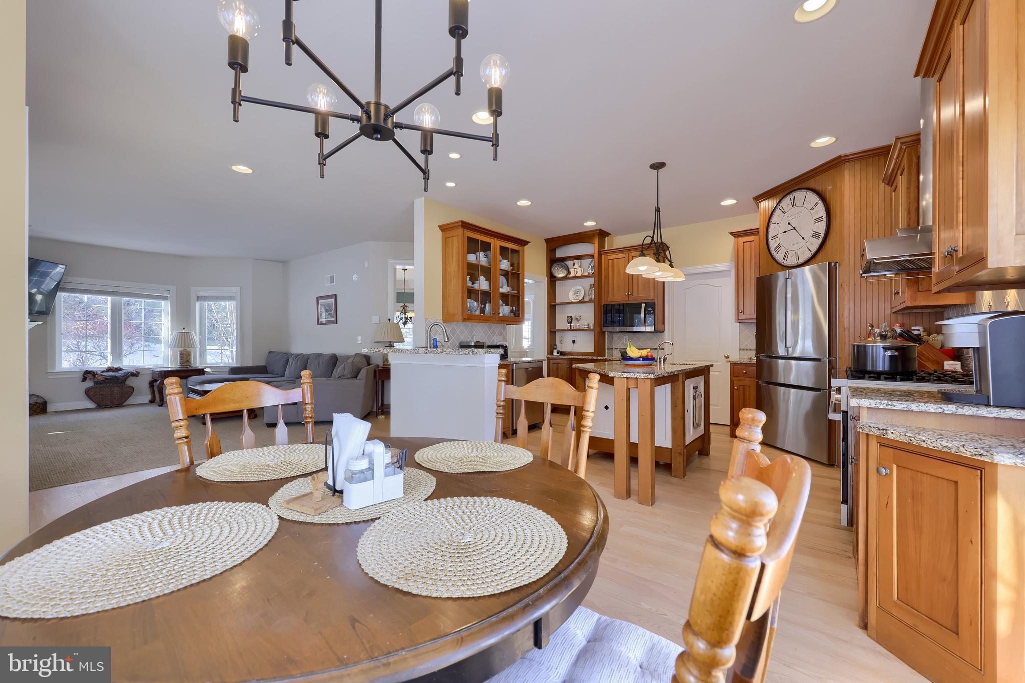 COLONY CHASE - Residential