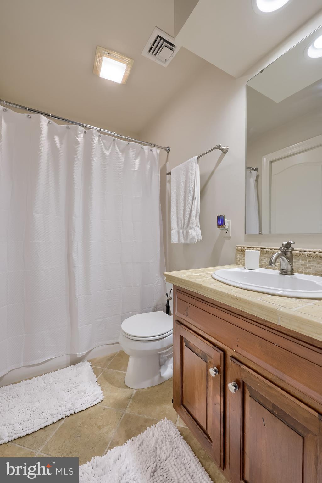 COLONY CHASE - Residential