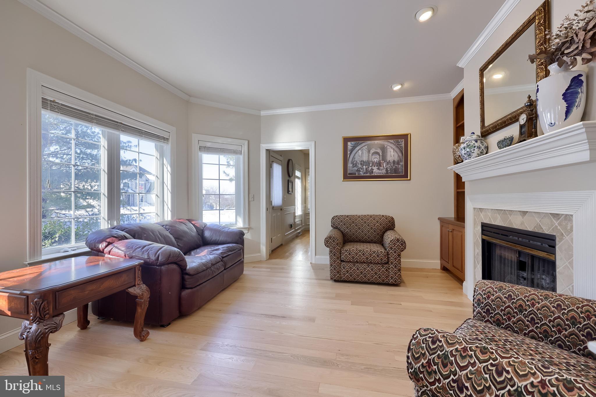 COLONY CHASE - Residential