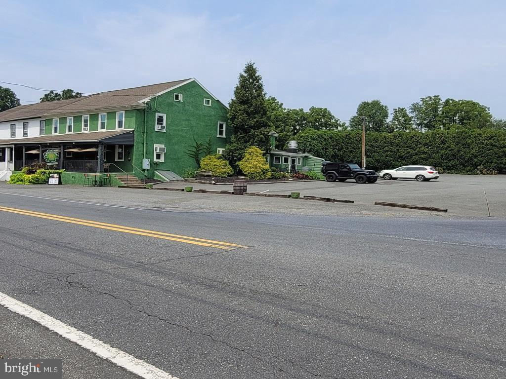 7408 BOYERTOWN PIKE